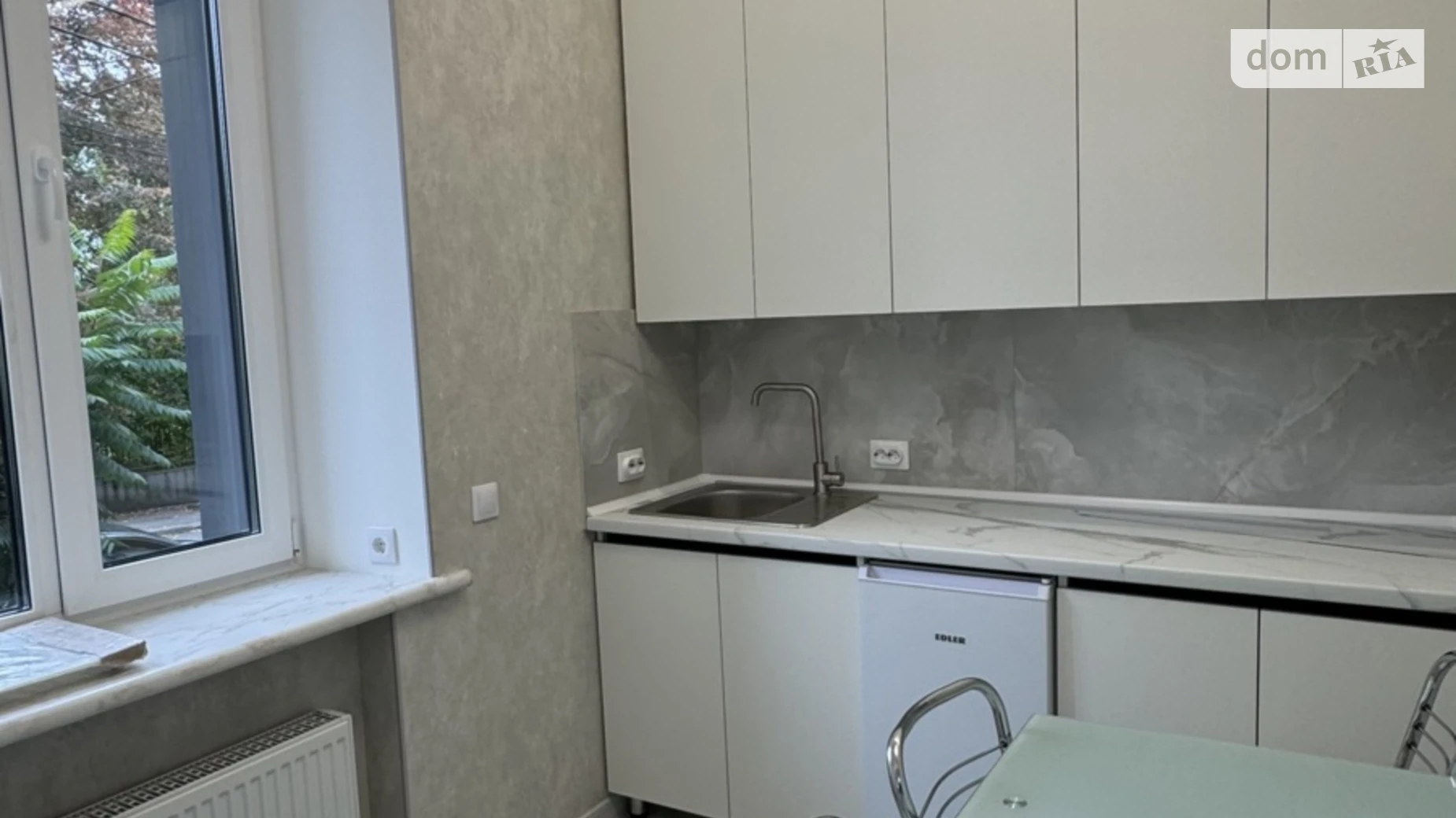Сдается в аренду офис 52 кв. м в бизнес-центре, цена: 35000 грн - фото 2