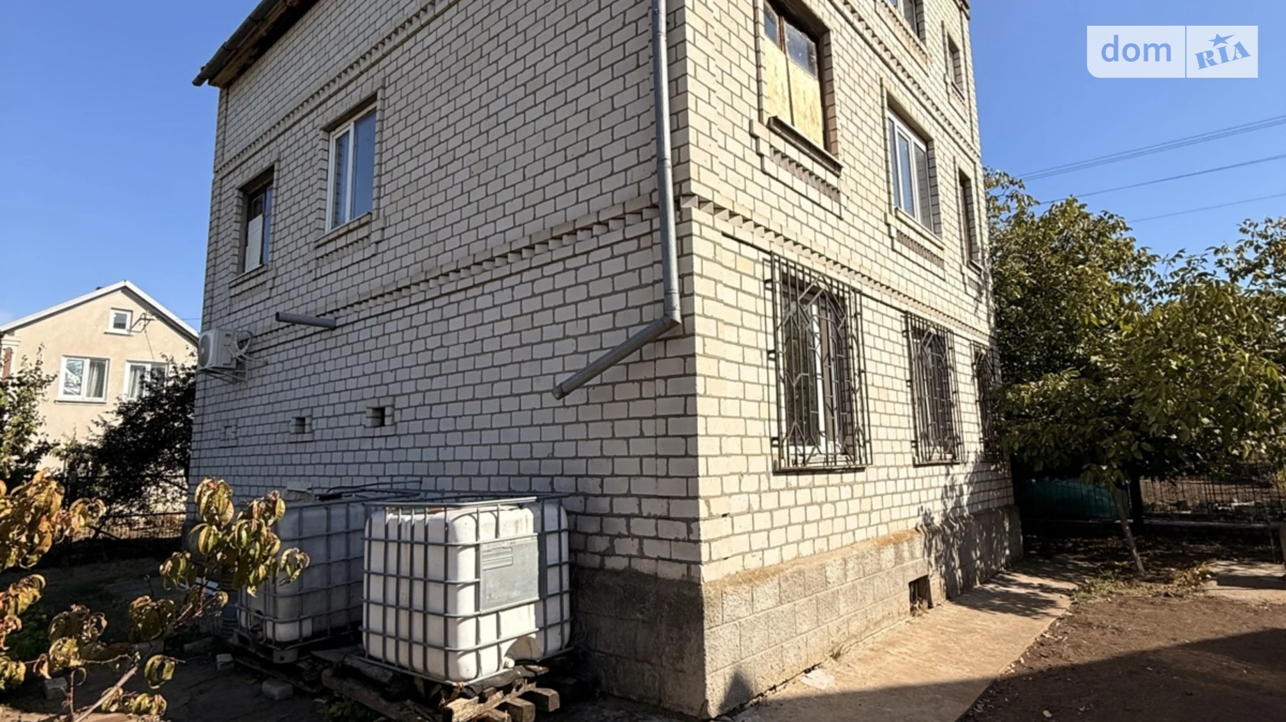 Продается дом на 2 этажа 130 кв. м с участком, цена: 40000 $ - фото 2
