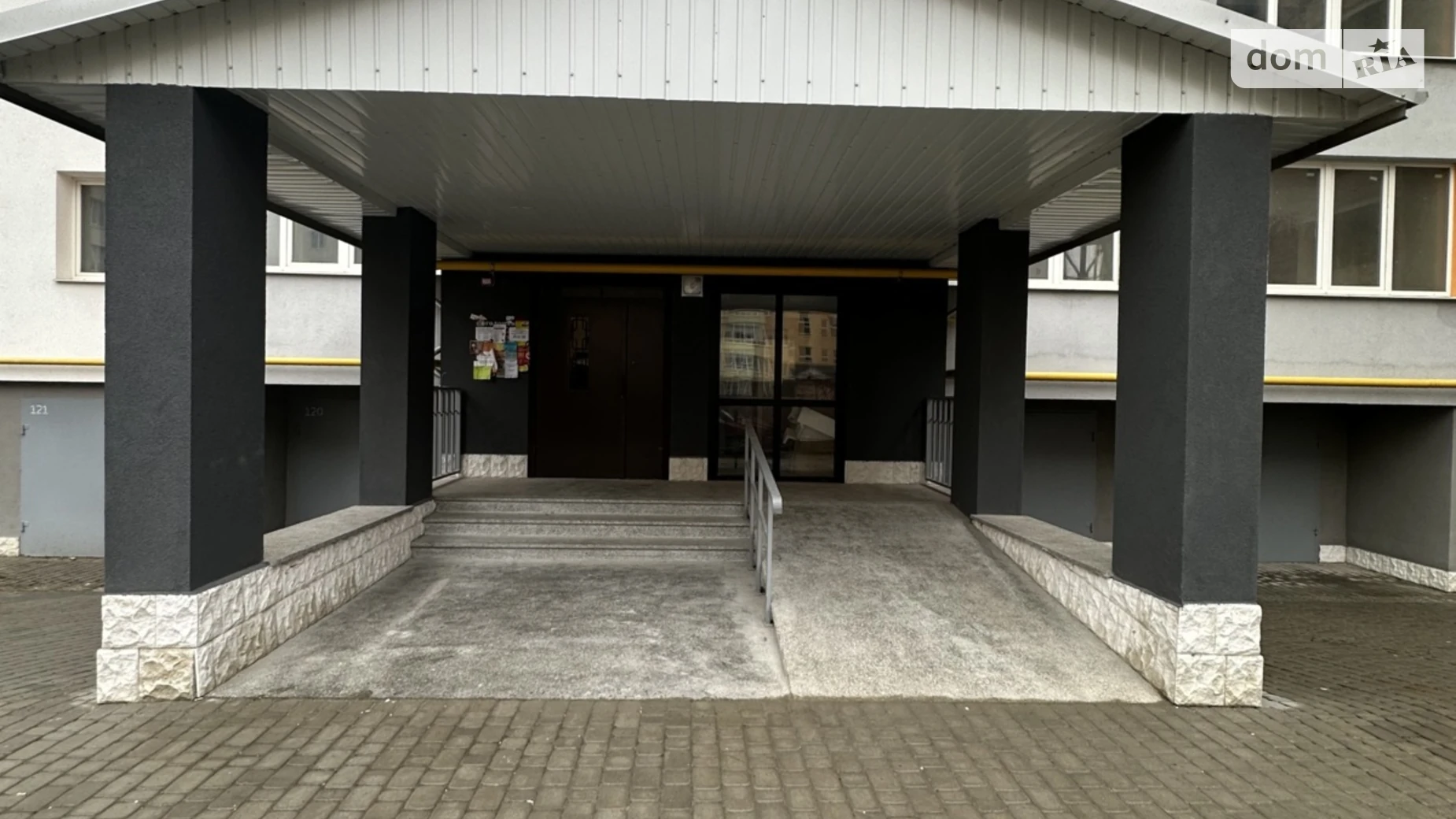 Продается 3-комнатная квартира 100 кв. м в Ивано-Франковске, ул. Романа Вирастюка, 5 - фото 3