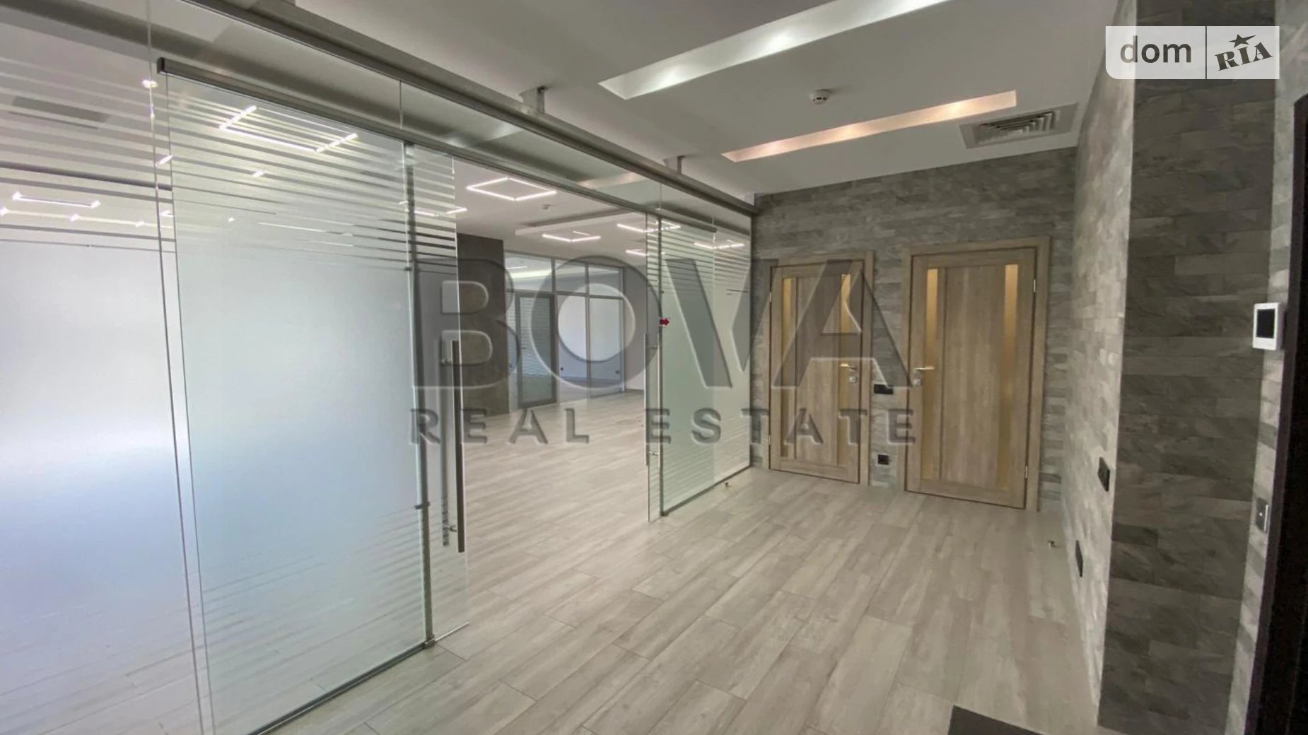 Сдается в аренду офис 184 кв. м в бизнес-центре, цена: 3500 $ - фото 2