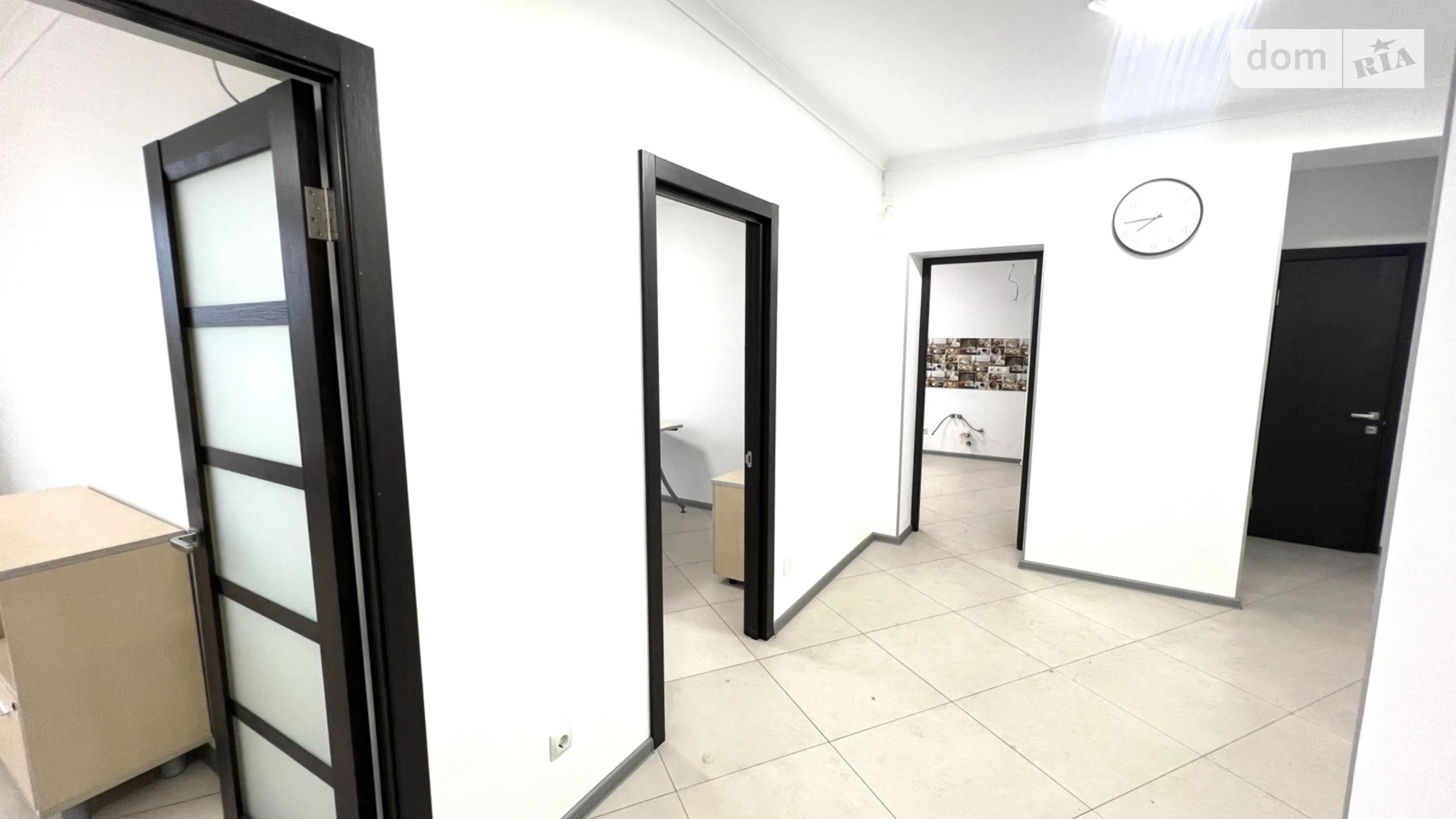 Сдается в аренду офис 92.5 кв. м в бизнес-центре, цена: 800 $ - фото 4