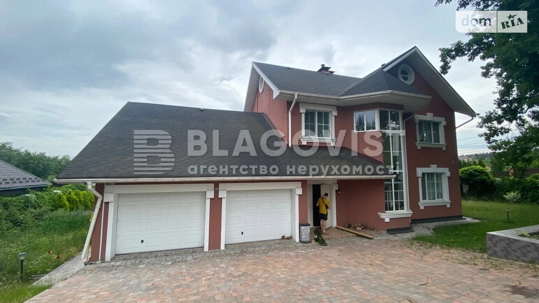 Продается дом на 3 этажа 411 кв. м с балконом, цена: 300000 $ - фото 2