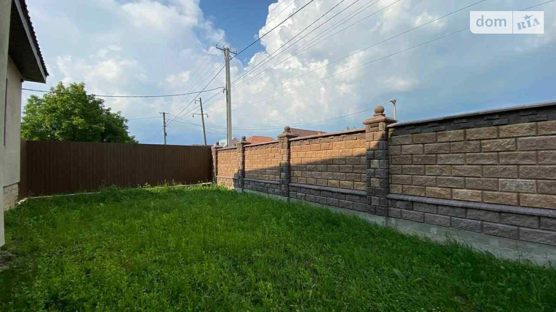 Продается одноэтажный дом 113 кв. м с камином, цена: 120000 € - фото 3
