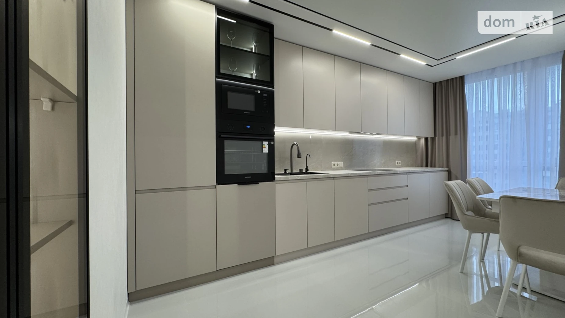 Продается 2-комнатная квартира 62 кв. м в Ивано-Франковске, бул. Южный - фото 4