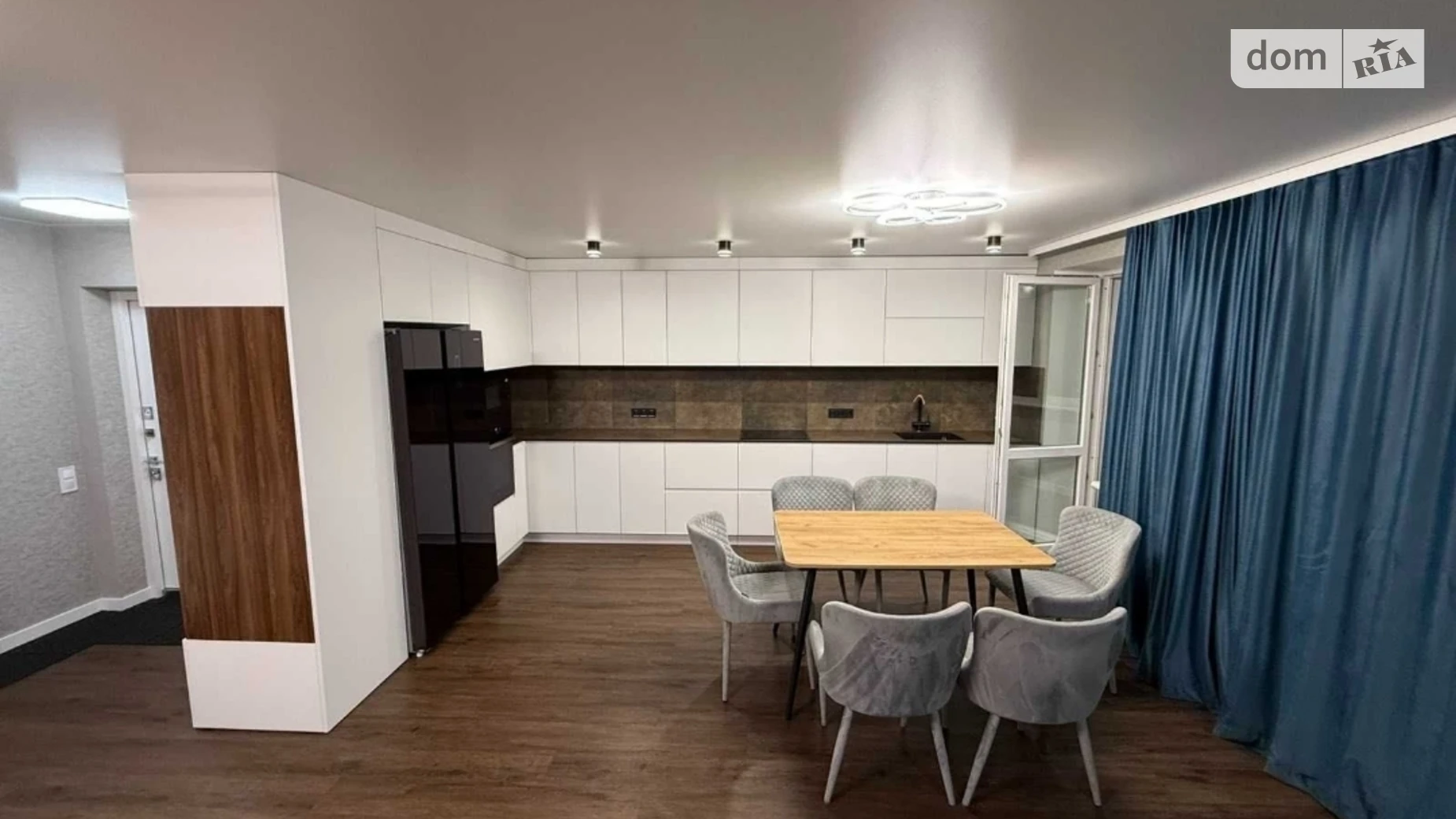 Сдается в аренду 3-комнатная квартира 85 кв. м в Черкассах, ул. Казацкая, 1/2 - фото 2