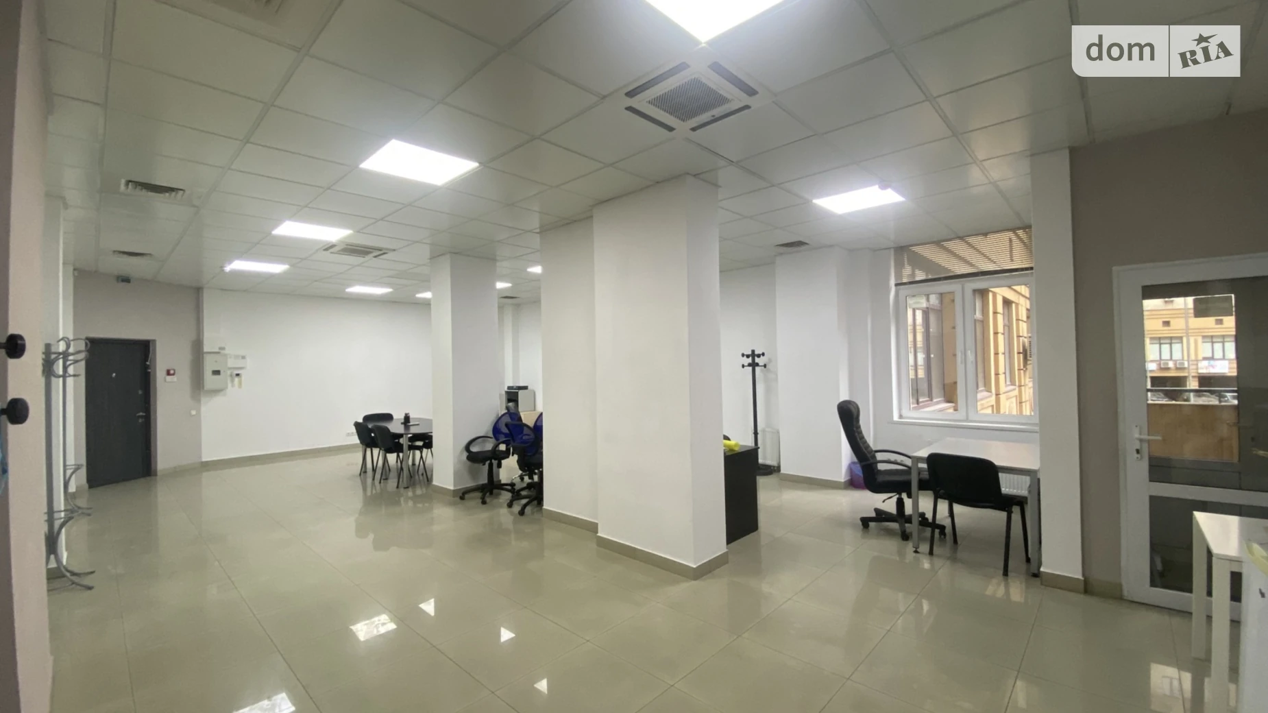 Продается офис 81 кв. м в бизнес-центре, цена: 180000 $ - фото 2