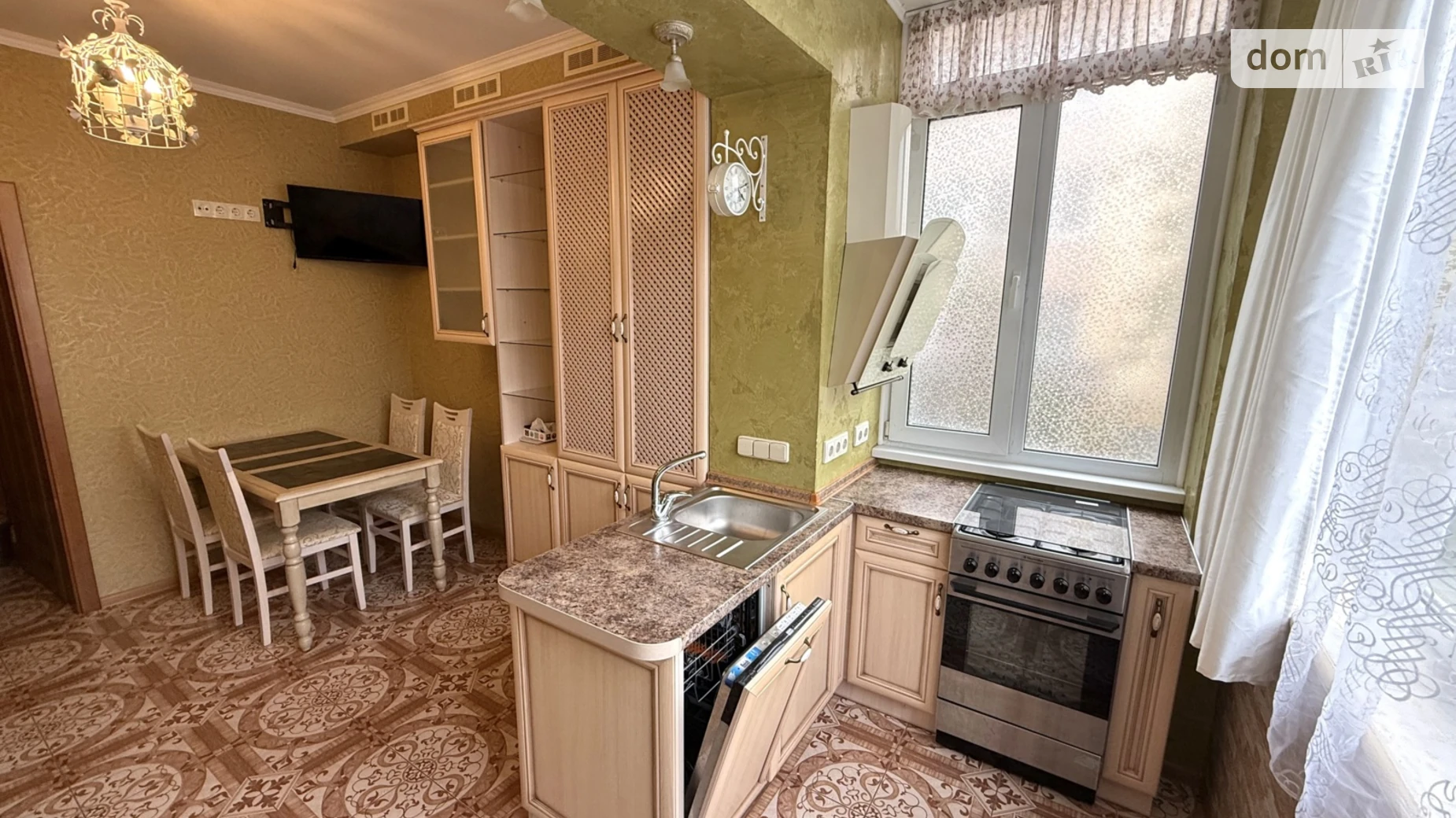 Продается 1-комнатная квартира 50.5 кв. м в Софиевской Борщаговке, пер. Амосова, 1/34 - фото 2