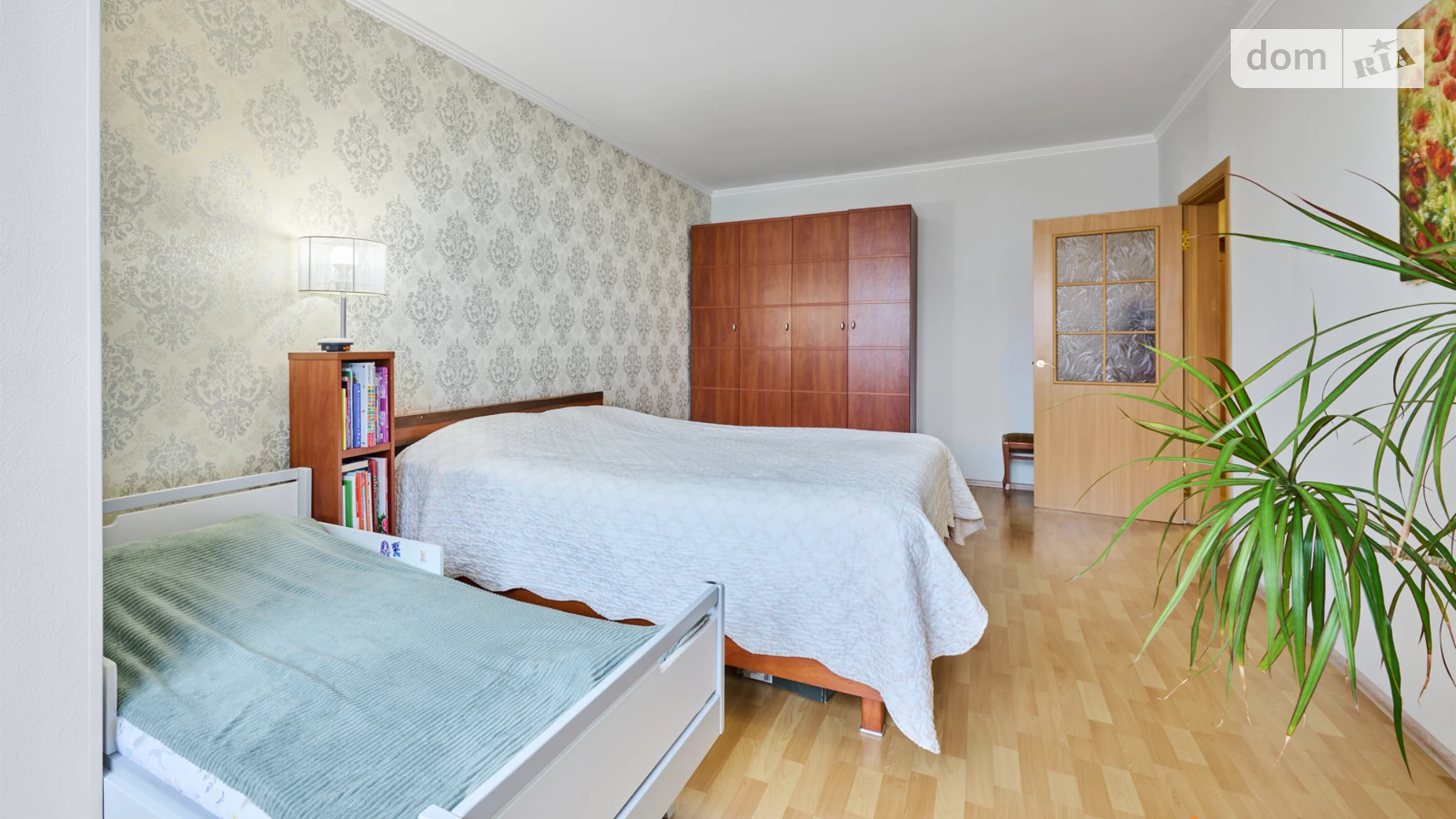 Продается 1-комнатная квартира 44.1 кв. м в Киеве, ул. Лариси Руденко, 10 - фото 2