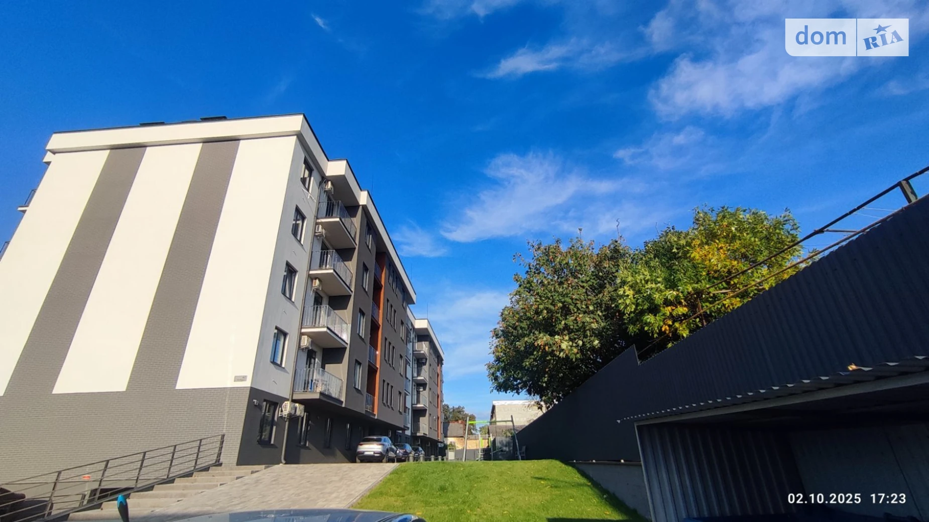 Продается 1-комнатная квартира 54.3 кв. м в Ужгороде, ул. Русская - фото 2