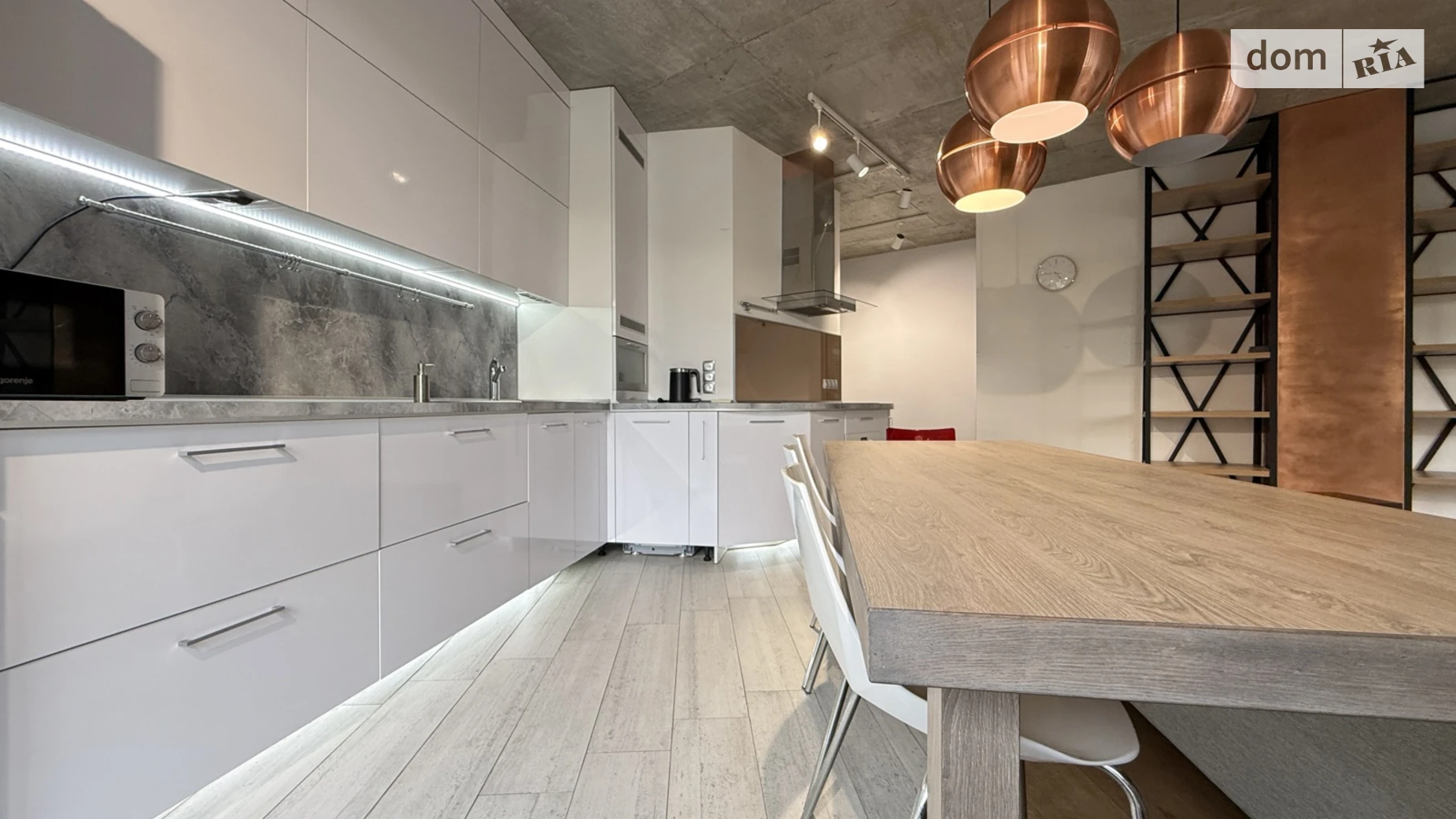 Здається в оренду 1-кімнатна квартира 82 кв. м у Львові, вул. Франка Івана, 137А - фото 2