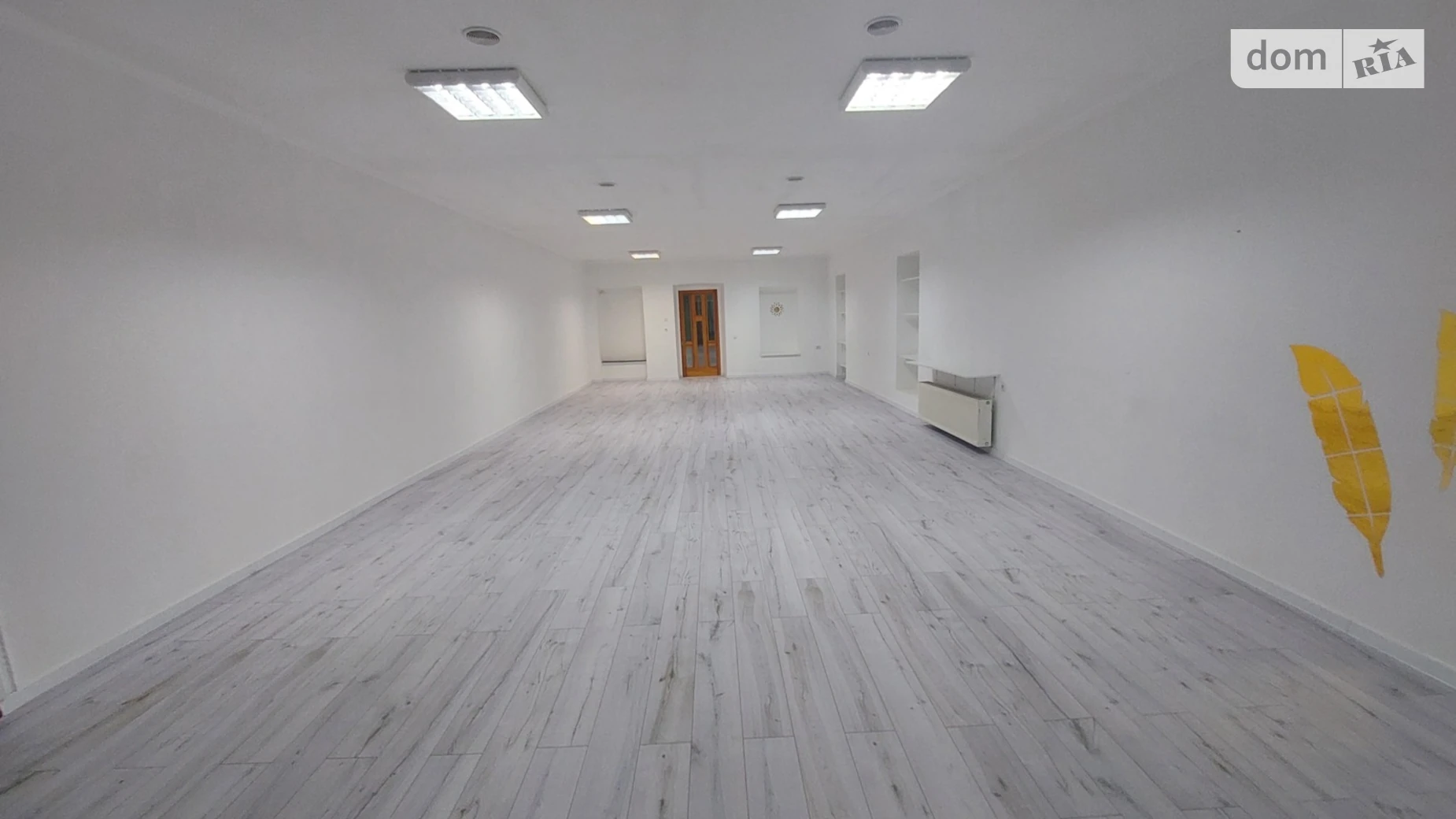 Сдается в аренду офис 155 кв. м в бизнес-центре, цена: 800 $ - фото 2