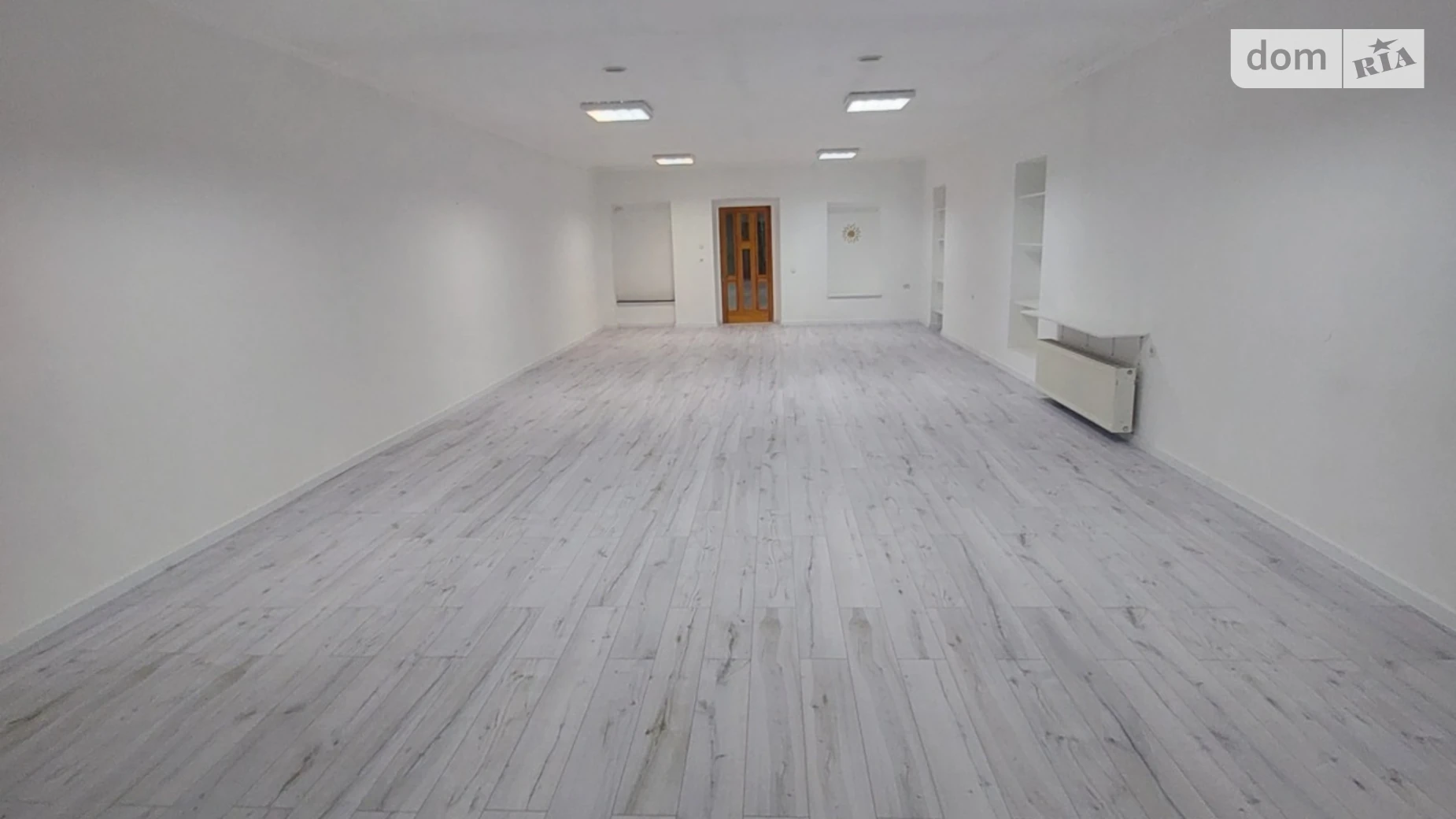 Сдается в аренду офис 155 кв. м в бизнес-центре, цена: 800 $ - фото 4