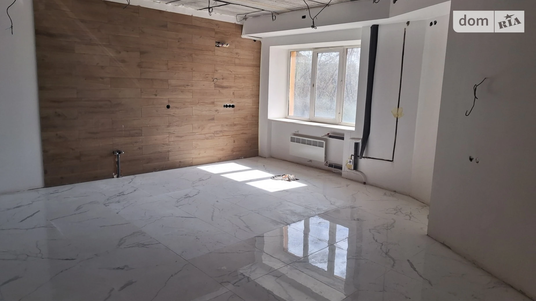 Продается офис 876.4 кв. м в бизнес-центре, цена: 770000 $ - фото 2