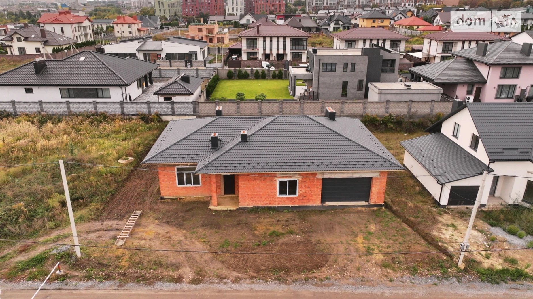 Продается одноэтажный дом 180 кв. м с мебелью, цена: 220000 $ - фото 2