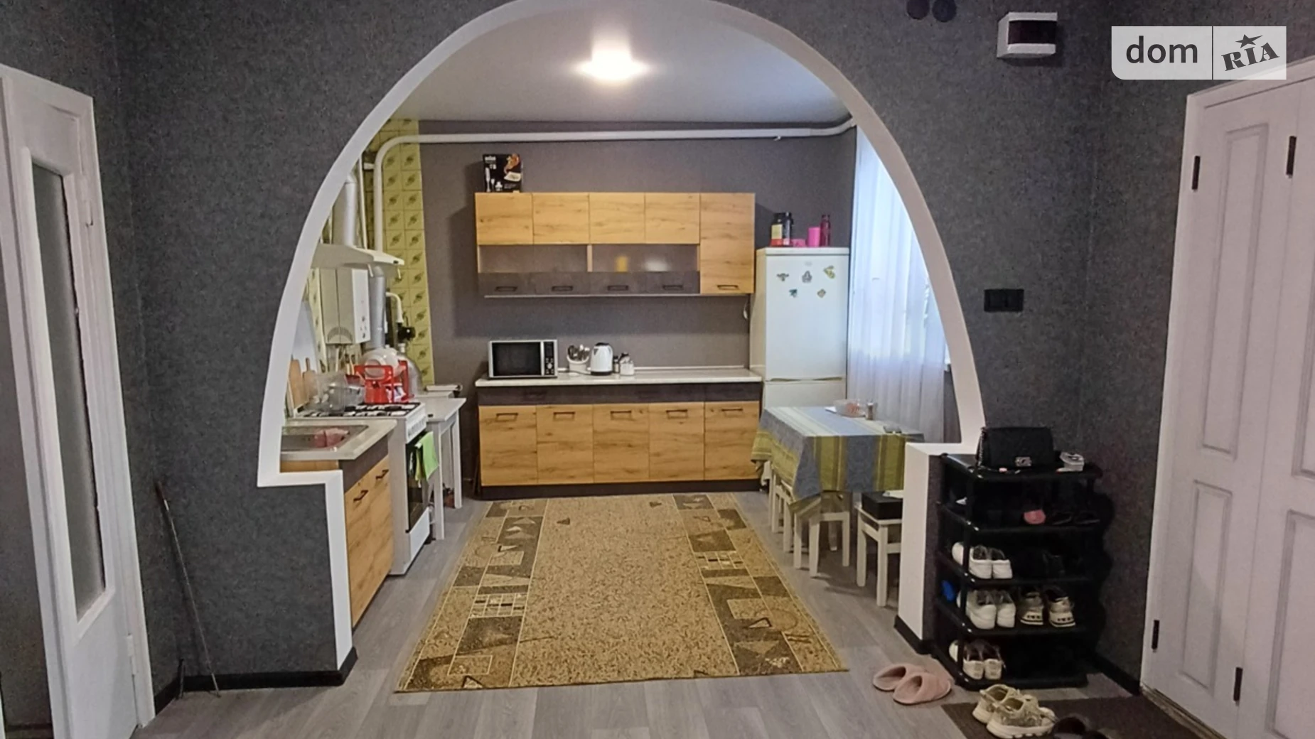 Продается дом на 2 этажа 228.3 кв. м с бассейном, цена: 56000 $ - фото 2