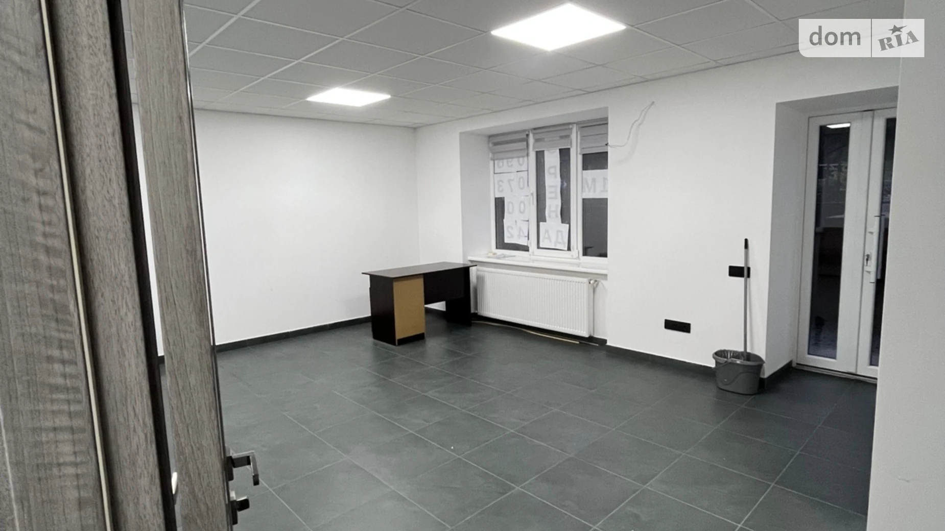 Сдается в аренду офис 41 кв. м в бизнес-центре, цена: 250 $ - фото 3