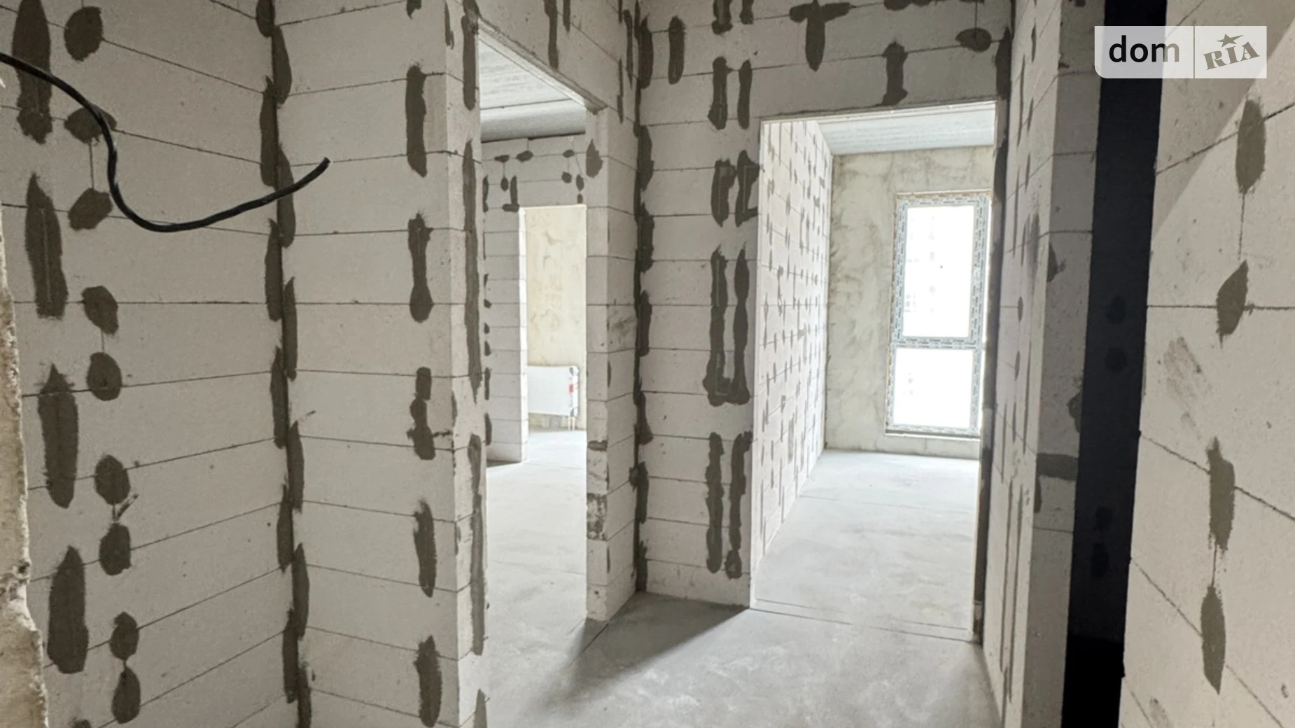 Продается 1-комнатная квартира 39 кв. м в Чайках, ул. Коцюбинского, 5 - фото 2