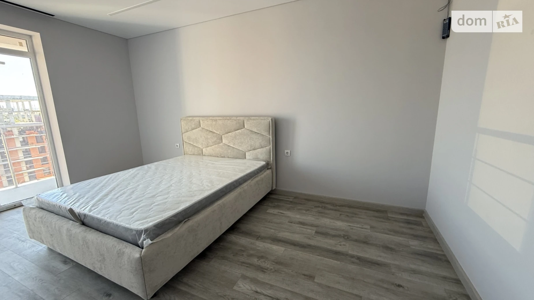 Продается 2-комнатная квартира 56 кв. м в Ужгороде, ул. Легоцкого - фото 4