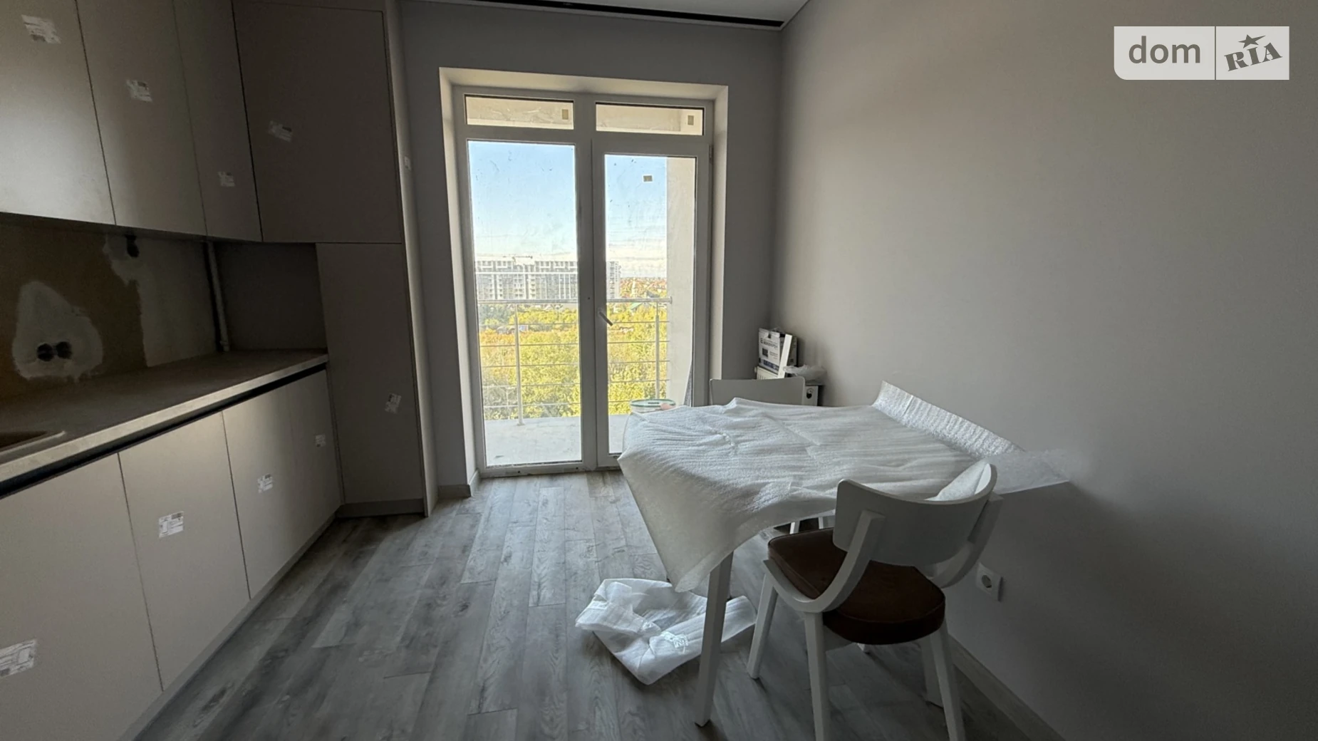 Продается 2-комнатная квартира 56 кв. м в Ужгороде, ул. Легоцкого - фото 5