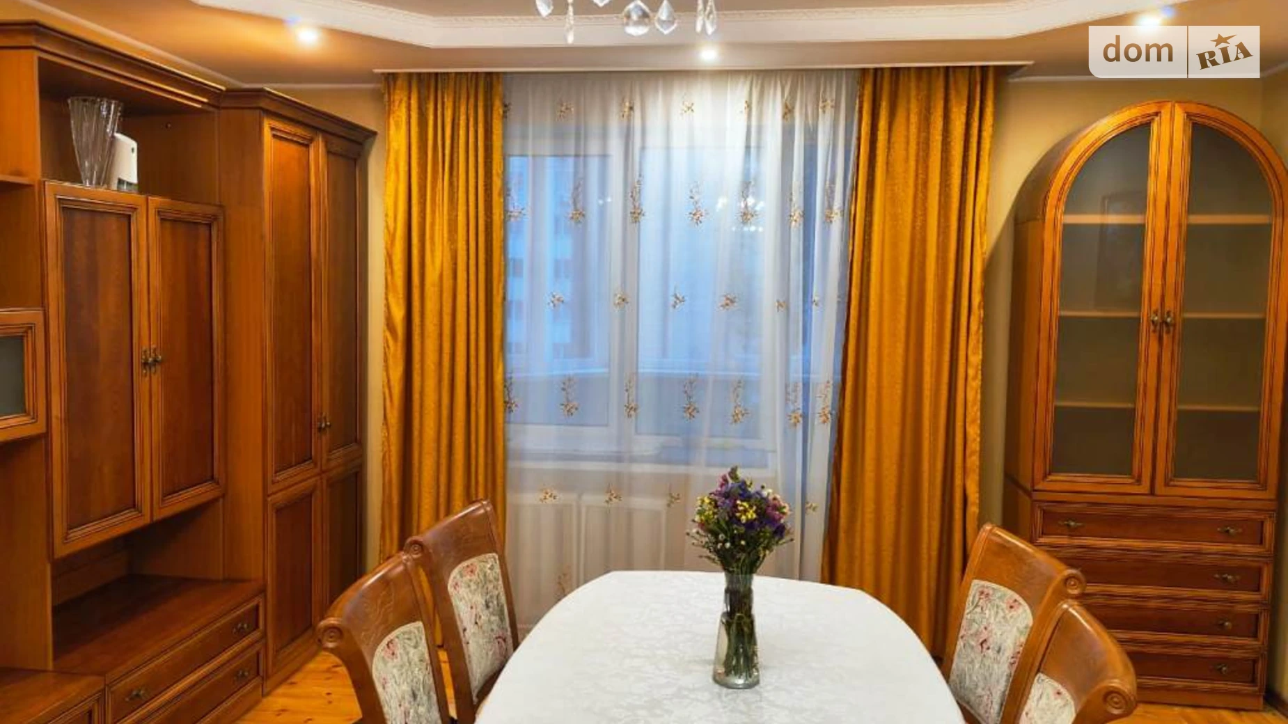 Продается 2-комнатная квартира 90 кв. м в Киеве, ул. Николая Голего(Лебедева-Кумача), 5 - фото 2