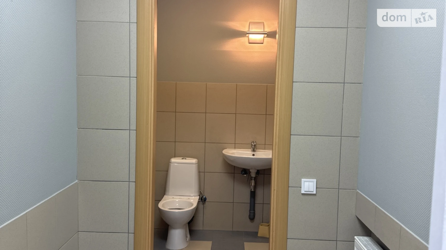 Сдается в аренду помещения свободного назначения 212 кв. м в 5-этажном здании, цена: 2500 $ - фото 4