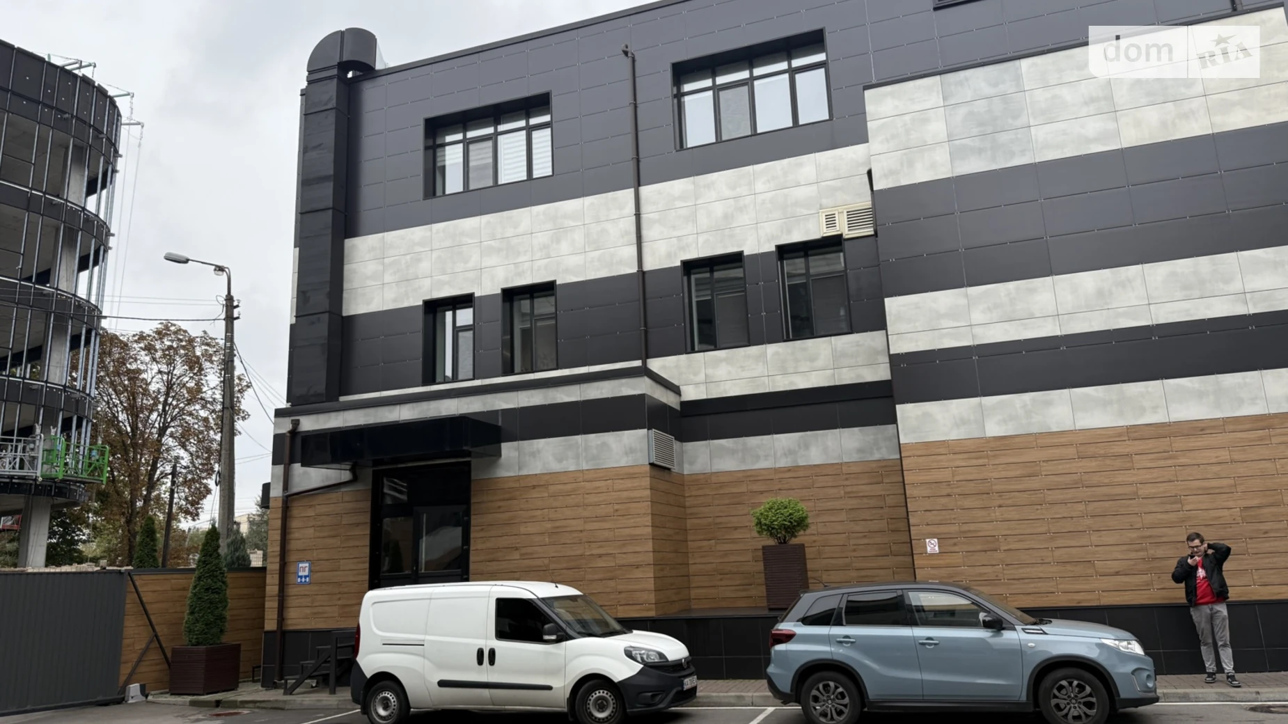 Сдается в аренду офис 513 кв. м в бизнес-центре, цена: 12825 $ - фото 4