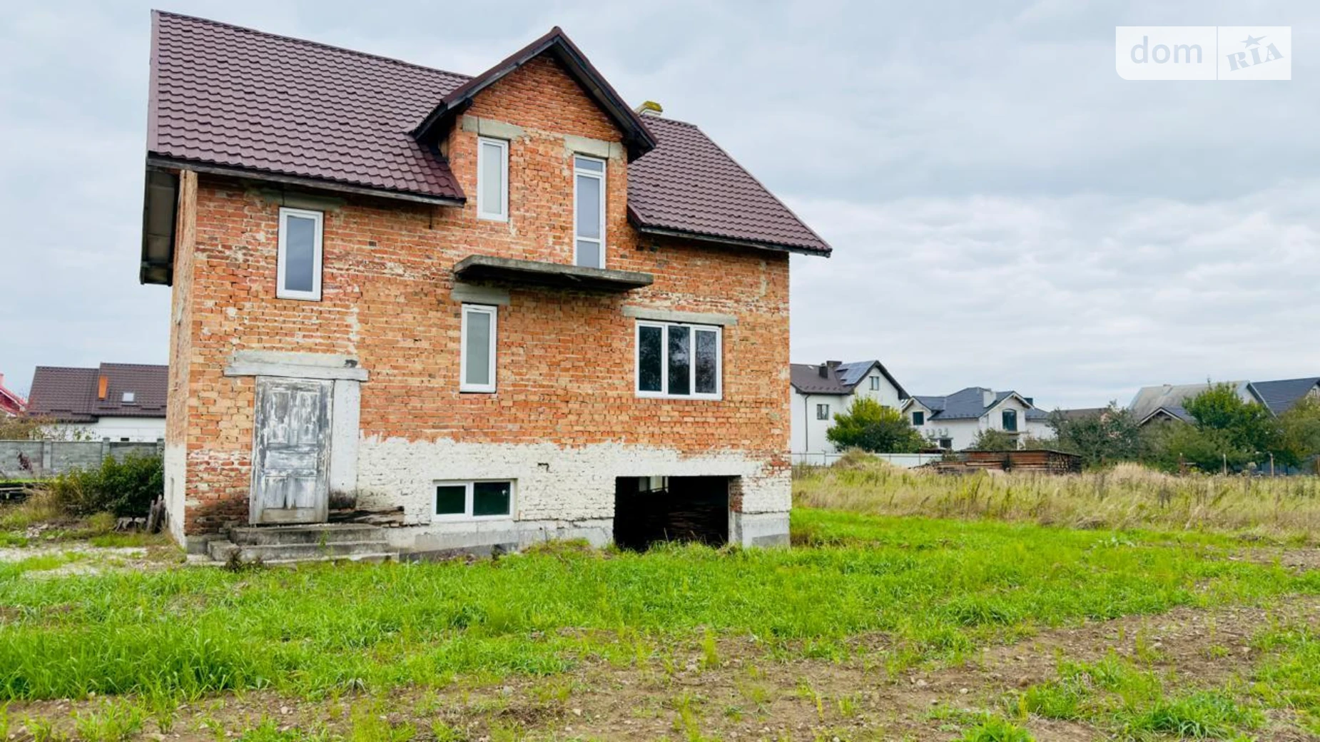 Продается дом на 2 этажа 250.6 кв. м с подвалом, цена: 86000 $ - фото 2