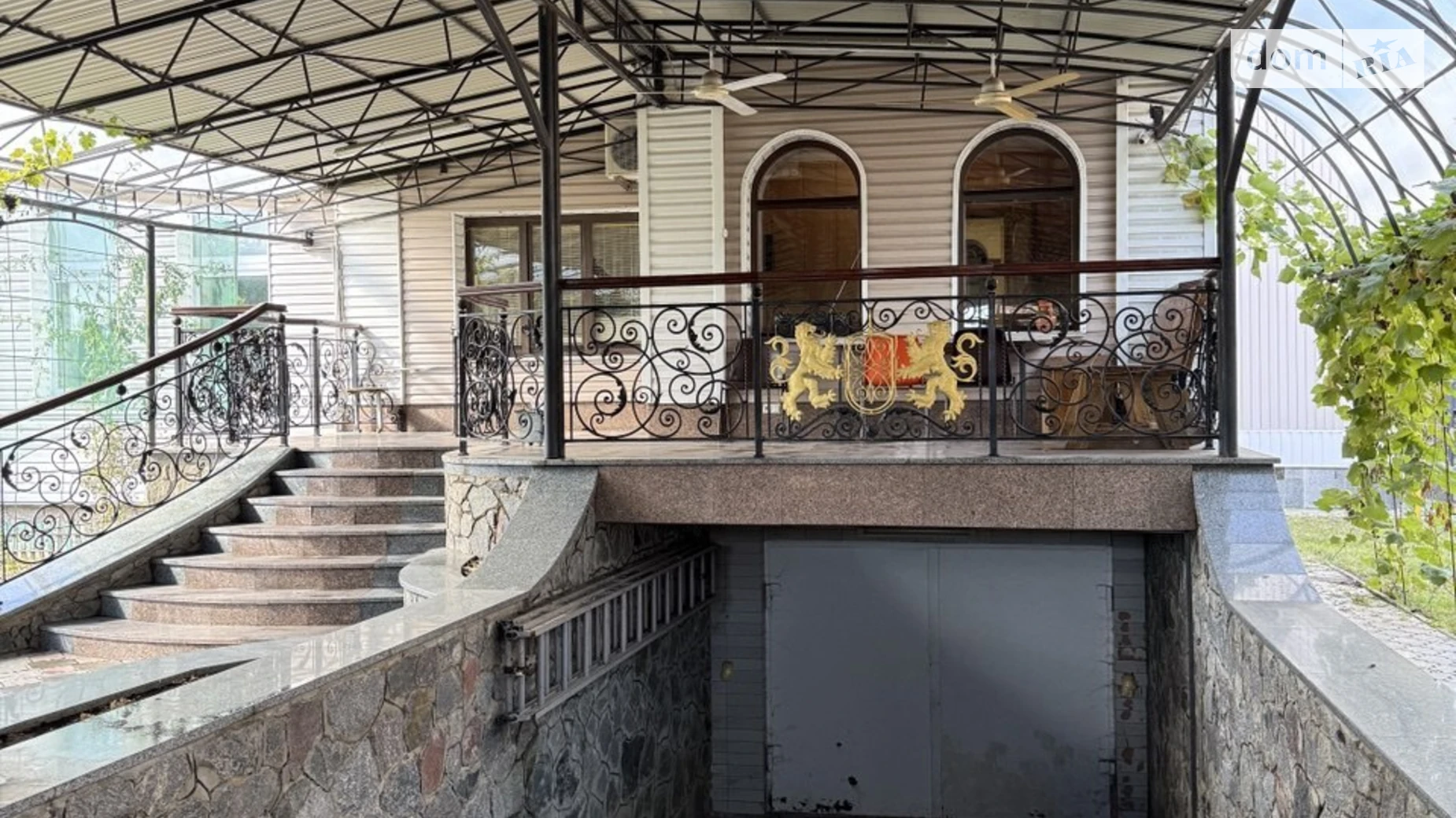 Продается дом на 3 этажа 356.7 кв. м с мансардой, цена: 195000 $ - фото 3