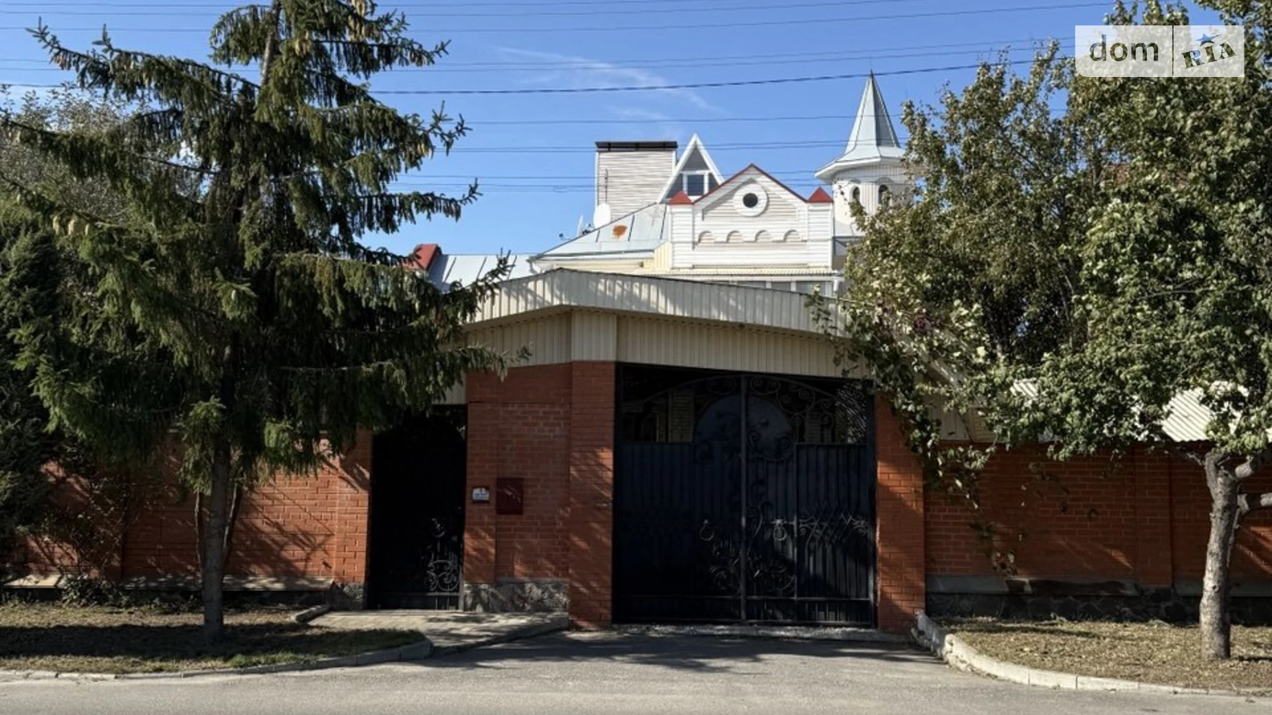 Продается дом на 3 этажа 356.7 кв. м с мансардой, цена: 195000 $ - фото 2