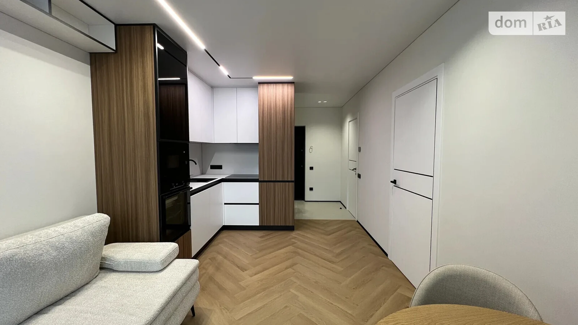 Продается 1-комнатная квартира 38 кв. м в Ивано-Франковске, бул. Южный - фото 4