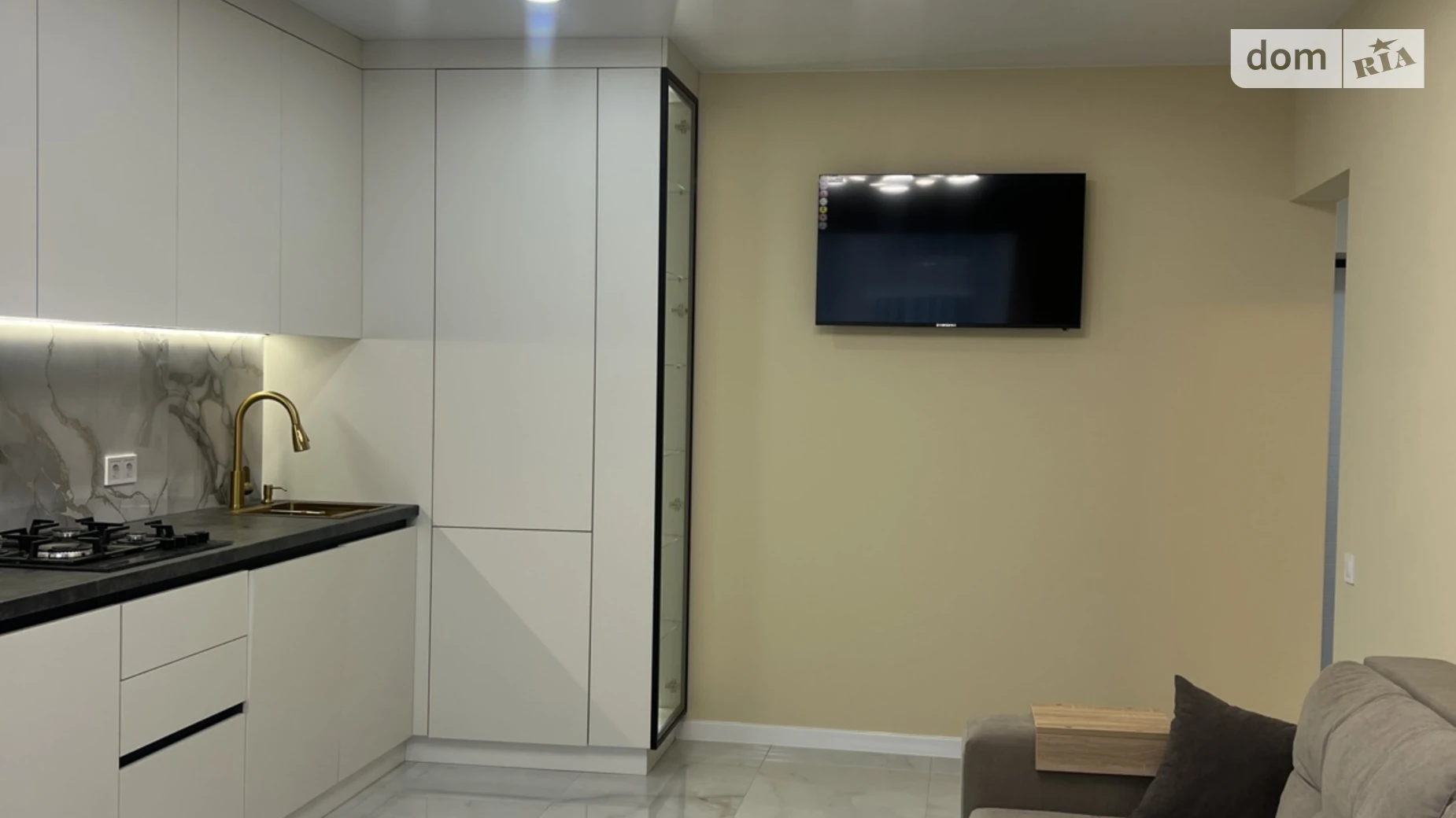 Продается 1-комнатная квартира 45.3 кв. м в Ровно, мас. Веснянковый - фото 3