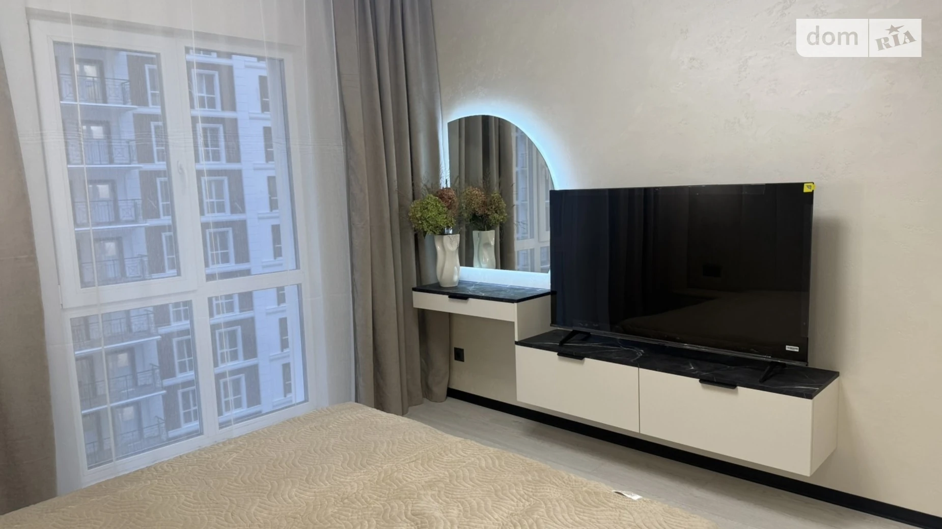 Продается 1-комнатная квартира 41 кв. м в Киеве, ул. Михаила Максимовича, 28Д - фото 2