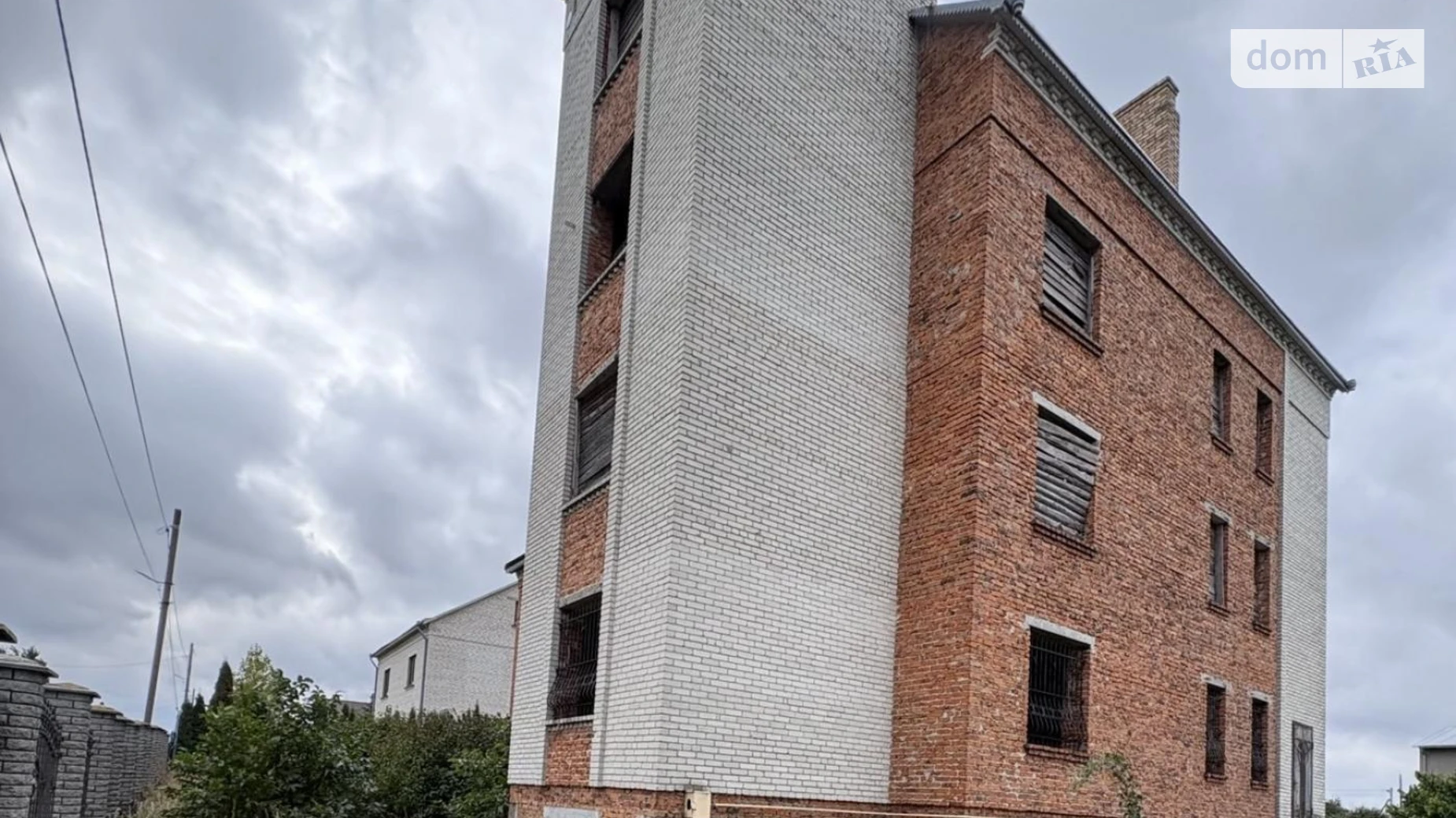 Продается дом на 3 этажа 393 кв. м с подвалом, цена: 45000 $ - фото 4