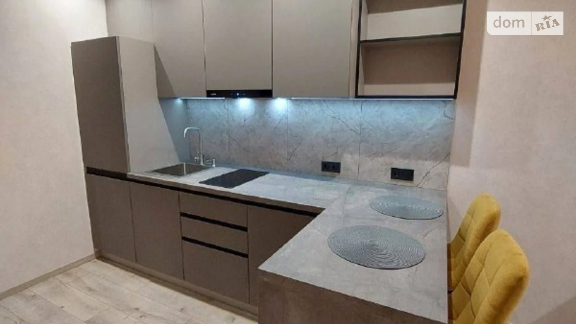 Сдается в аренду 1-комнатная квартира 42 кв. м в Днепре, ул. Космическая, 5 - фото 4