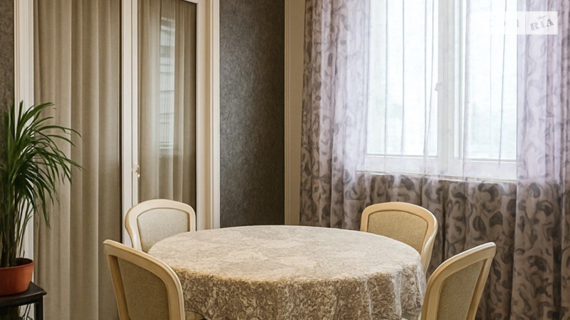 Продается 2-комнатная квартира 76.8 кв. м в Вышгороде, ул. Кургузова, 1А корпус 2 - фото 4