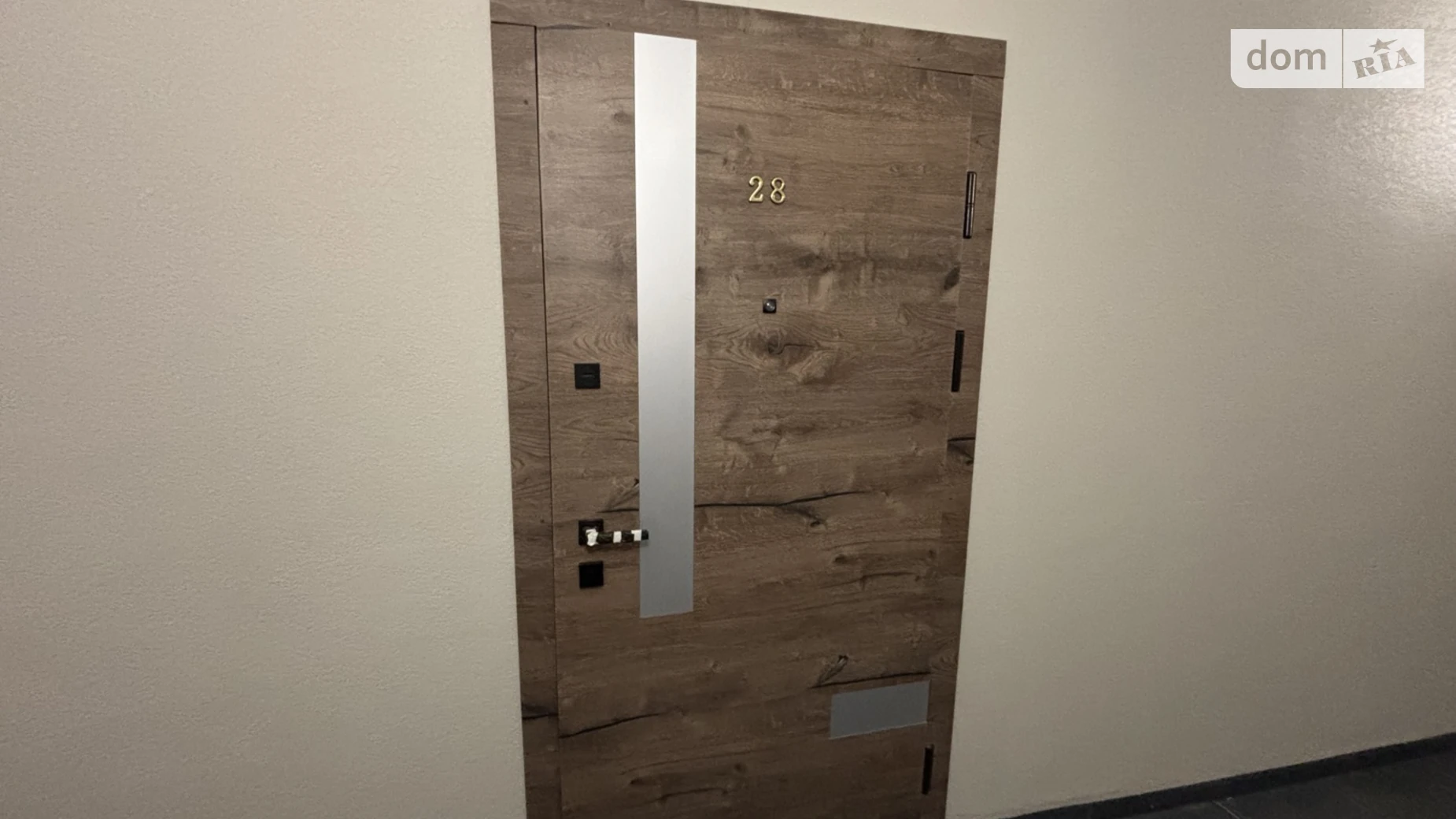 Продается 1-комнатная квартира 59.6 кв. м в Ужгороде, ул. Минайская, 14В - фото 2