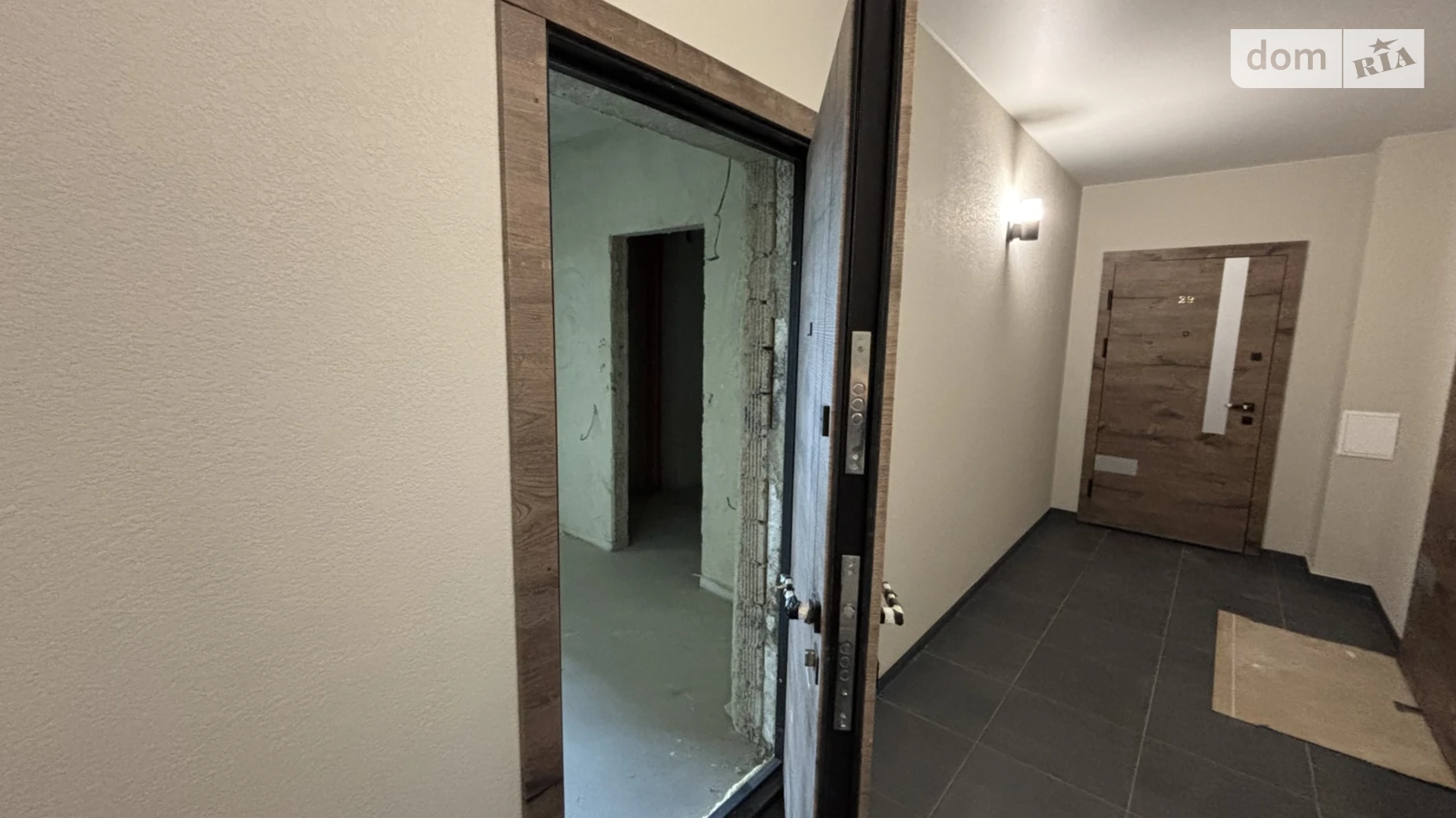 Продается 1-комнатная квартира 59.6 кв. м в Ужгороде, ул. Минайская, 14В - фото 3