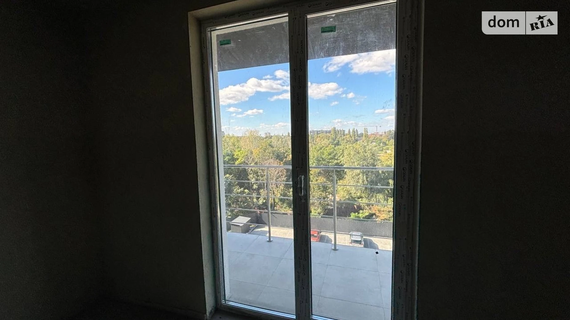 Продается 1-комнатная квартира 59.6 кв. м в Ужгороде, ул. Минайская, 14В - фото 3