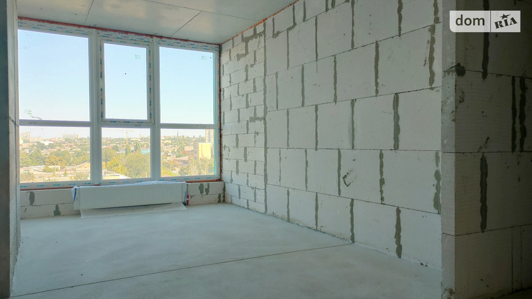 Продается 1-комнатная квартира 39 кв. м в Одессе, ул. Бугаевская, 44 - фото 2