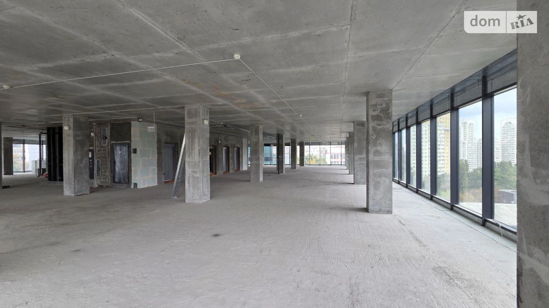 Сдается в аренду офис 2500 кв. м в бизнес-центре, цена: 40000 $ - фото 2