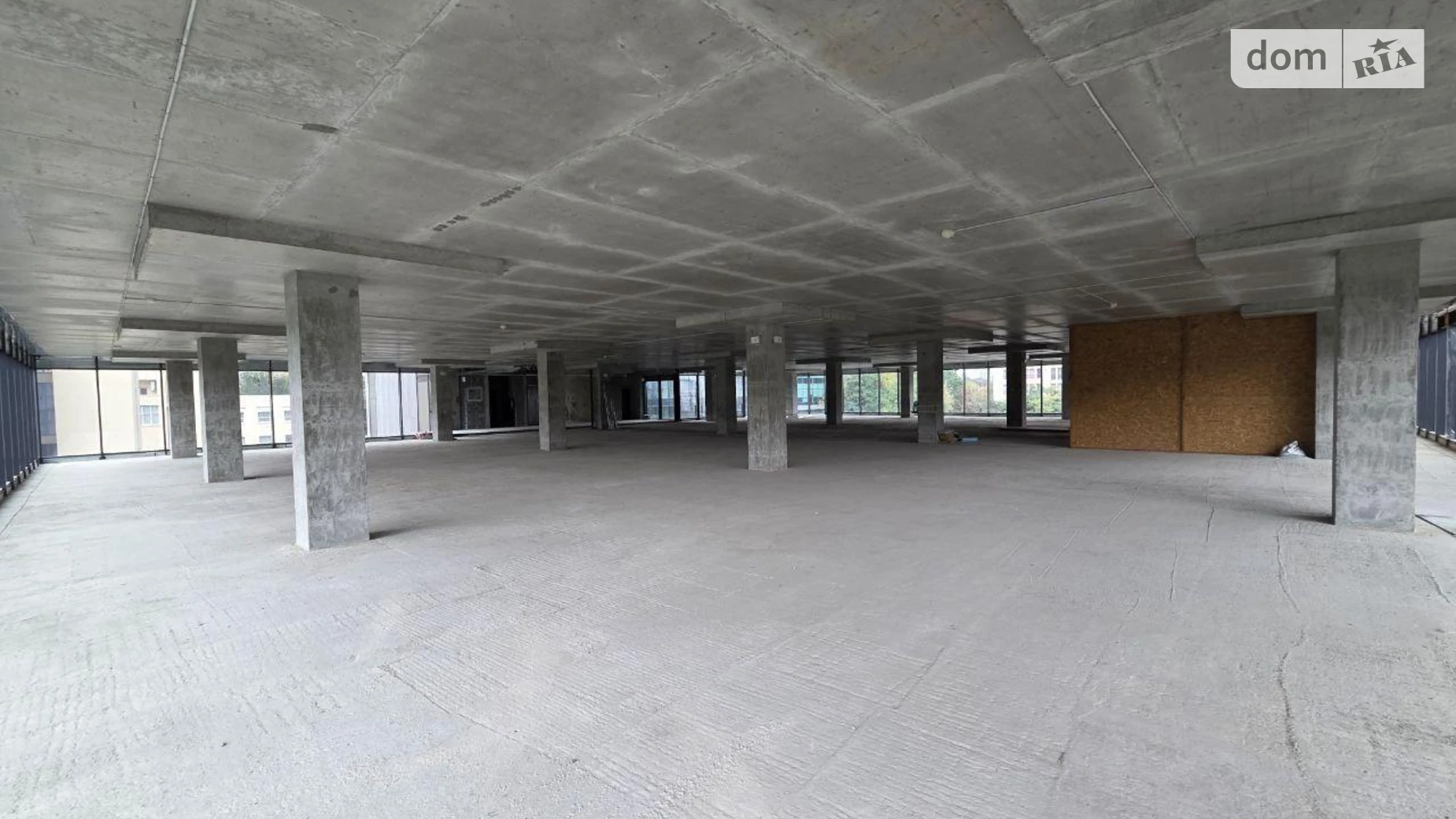 Сдается в аренду офис 3000 кв. м в бизнес-центре, цена: 50000 $ - фото 2