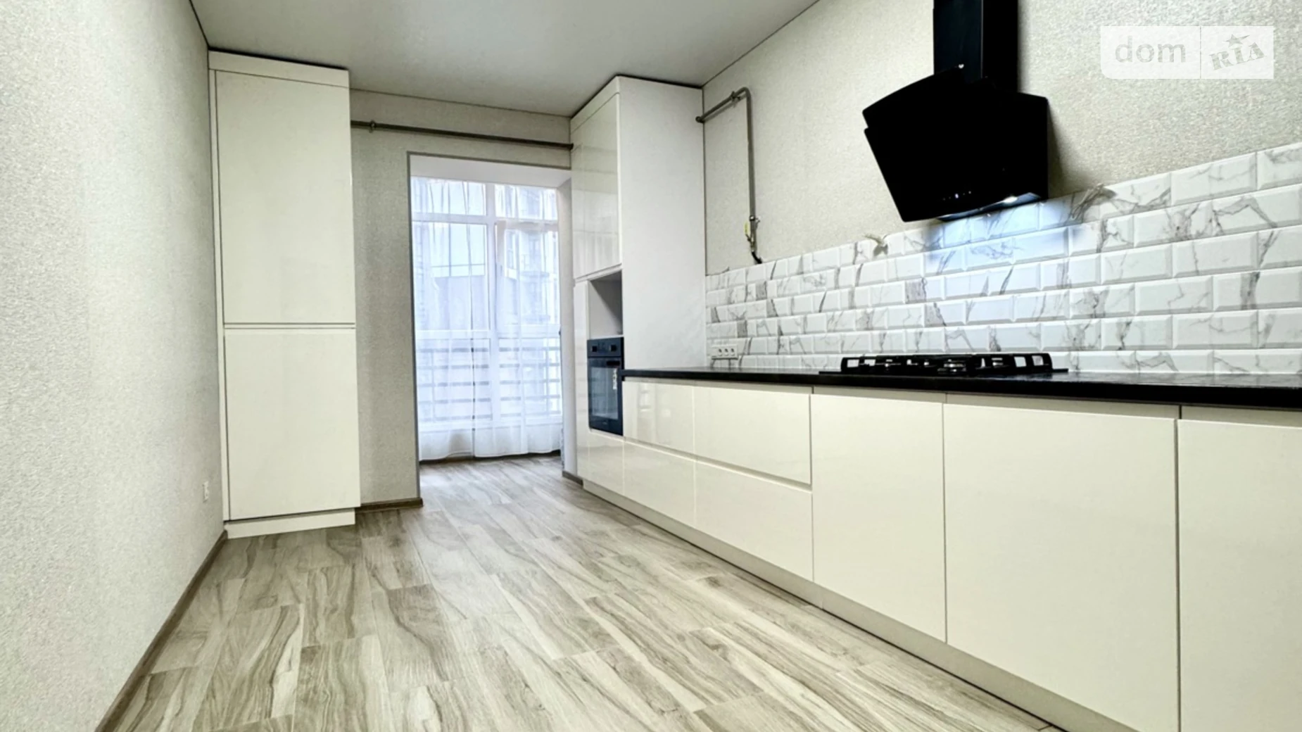 2-комнатная квартира 68.3 кв. м в Луцке, ул. Спутника, 6А - фото 2