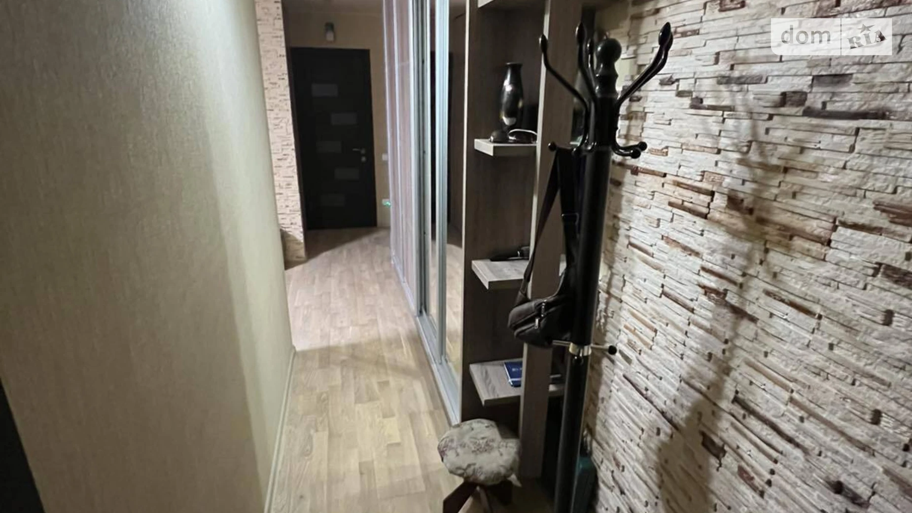 Продается 3-комнатная квартира 64.4 кв. м в Изюме, ул. Южная, 24 - фото 4