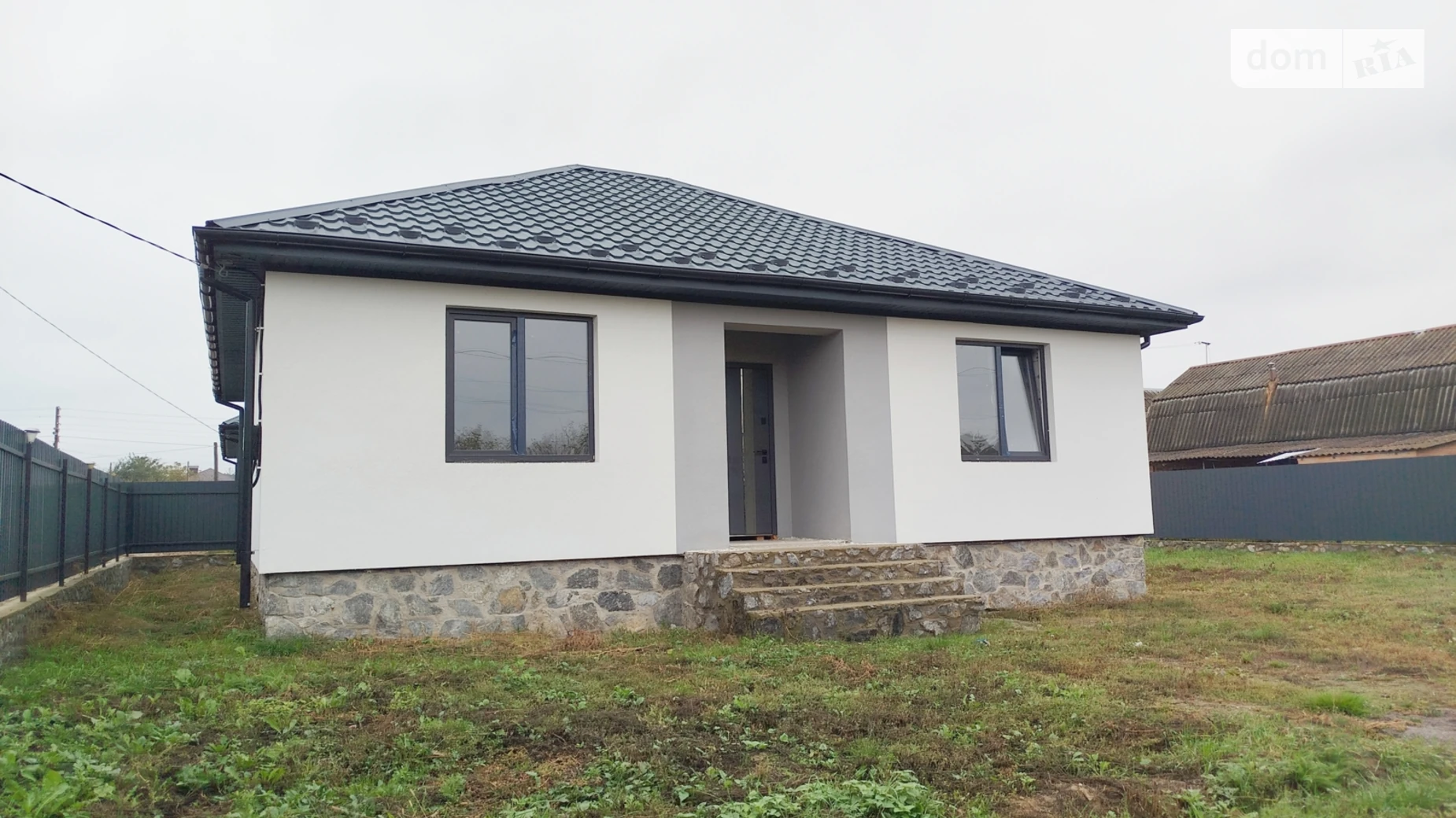 Продается одноэтажный дом 100 кв. м с верандой, цена: 69000 $ - фото 2