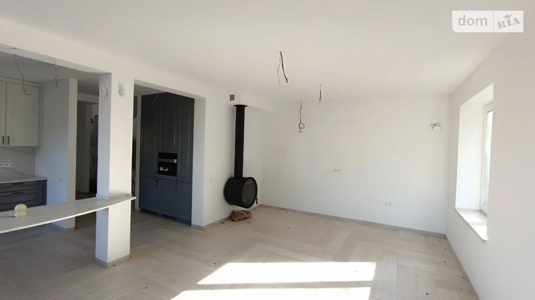 Продается дом на 2 этажа 187.2 кв. м с балконом, цена: 300990 $ - фото 3