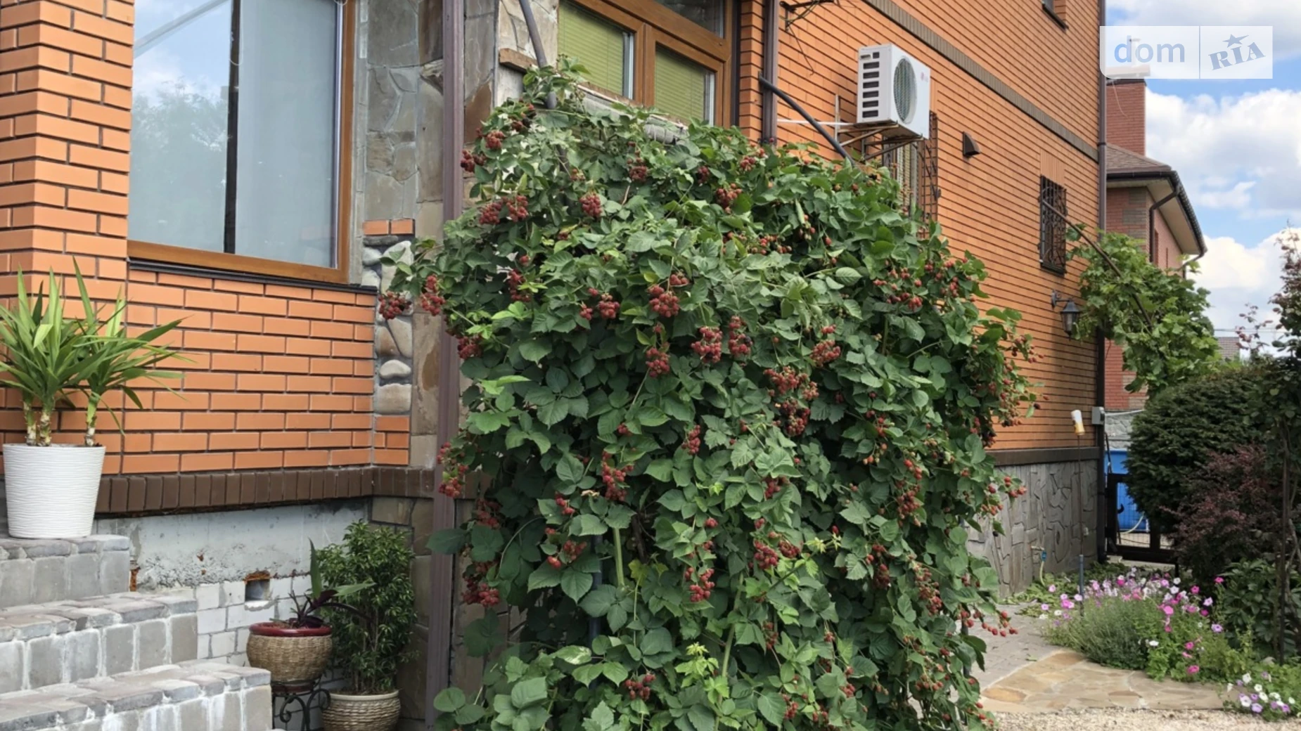 Продается дом на 2 этажа 320 кв. м с мансардой, цена: 300000 $ - фото 4