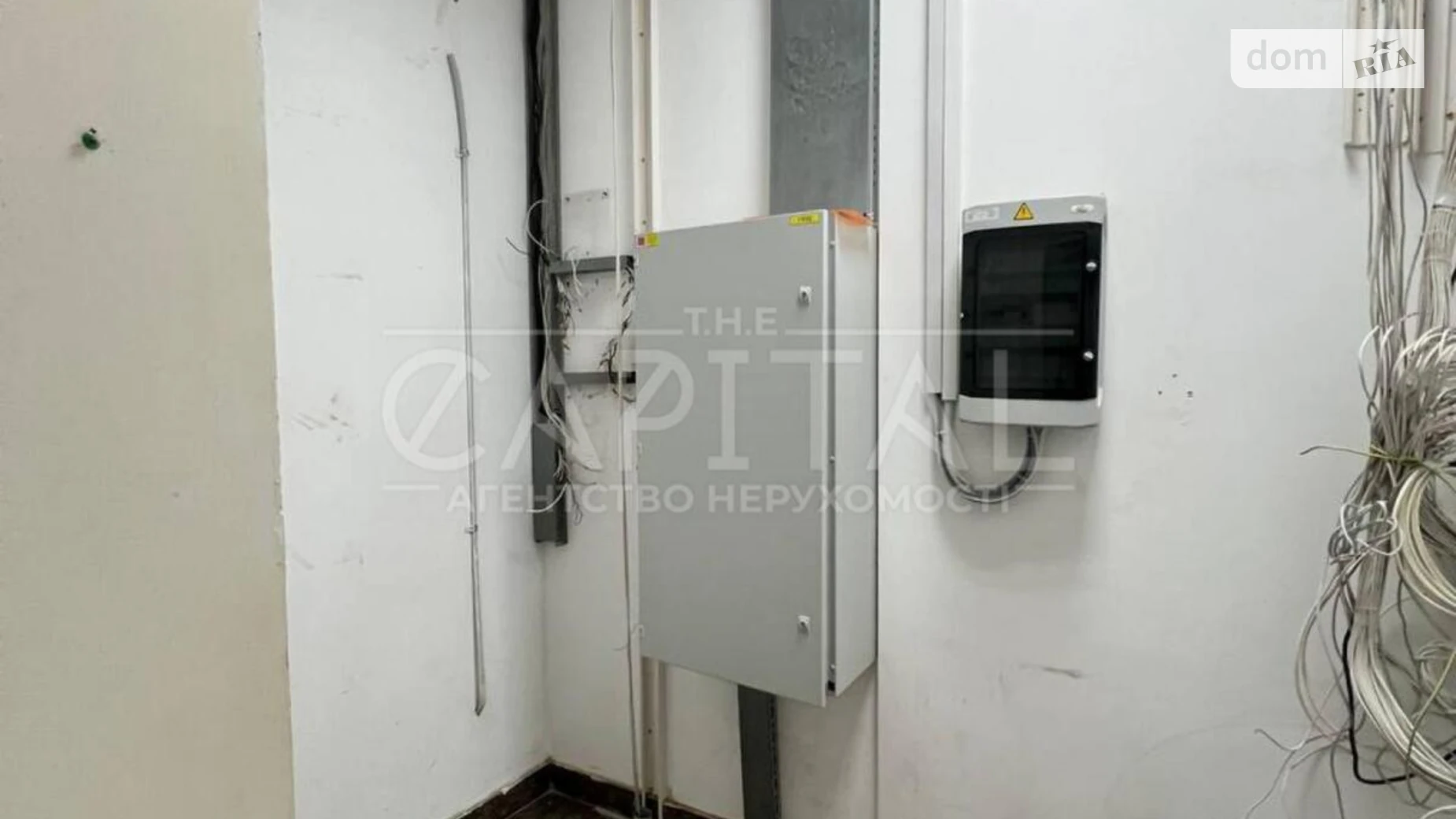 Продается офис 235 кв. м в бизнес-центре, цена: 940000 $ - фото 4
