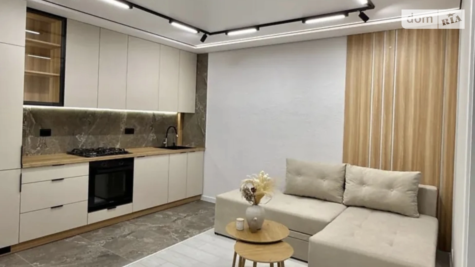 3-комнатная квартира 59 кв. м в Тернополе, ул. Киевская - фото 2