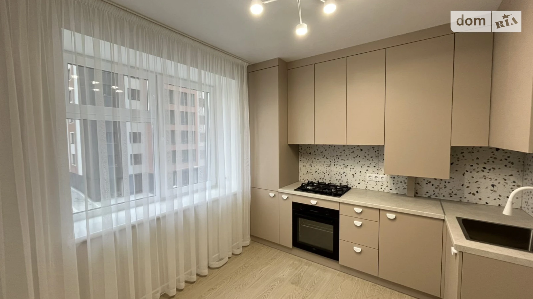 Продается 1-комнатная квартира 44 кв. м в Хмельницком, ул. Гетьманская - фото 2