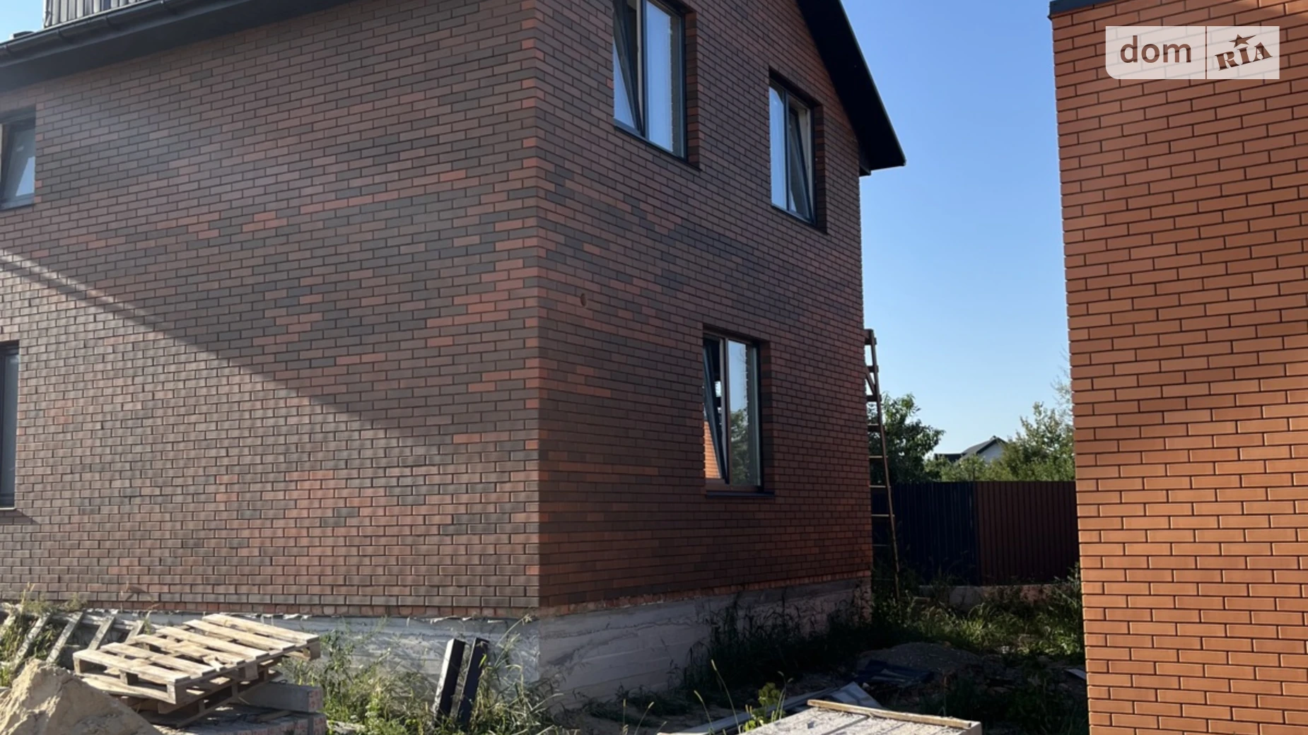 Продается дом на 2 этажа 107 кв. м с подвалом, цена: 82000 $ - фото 4